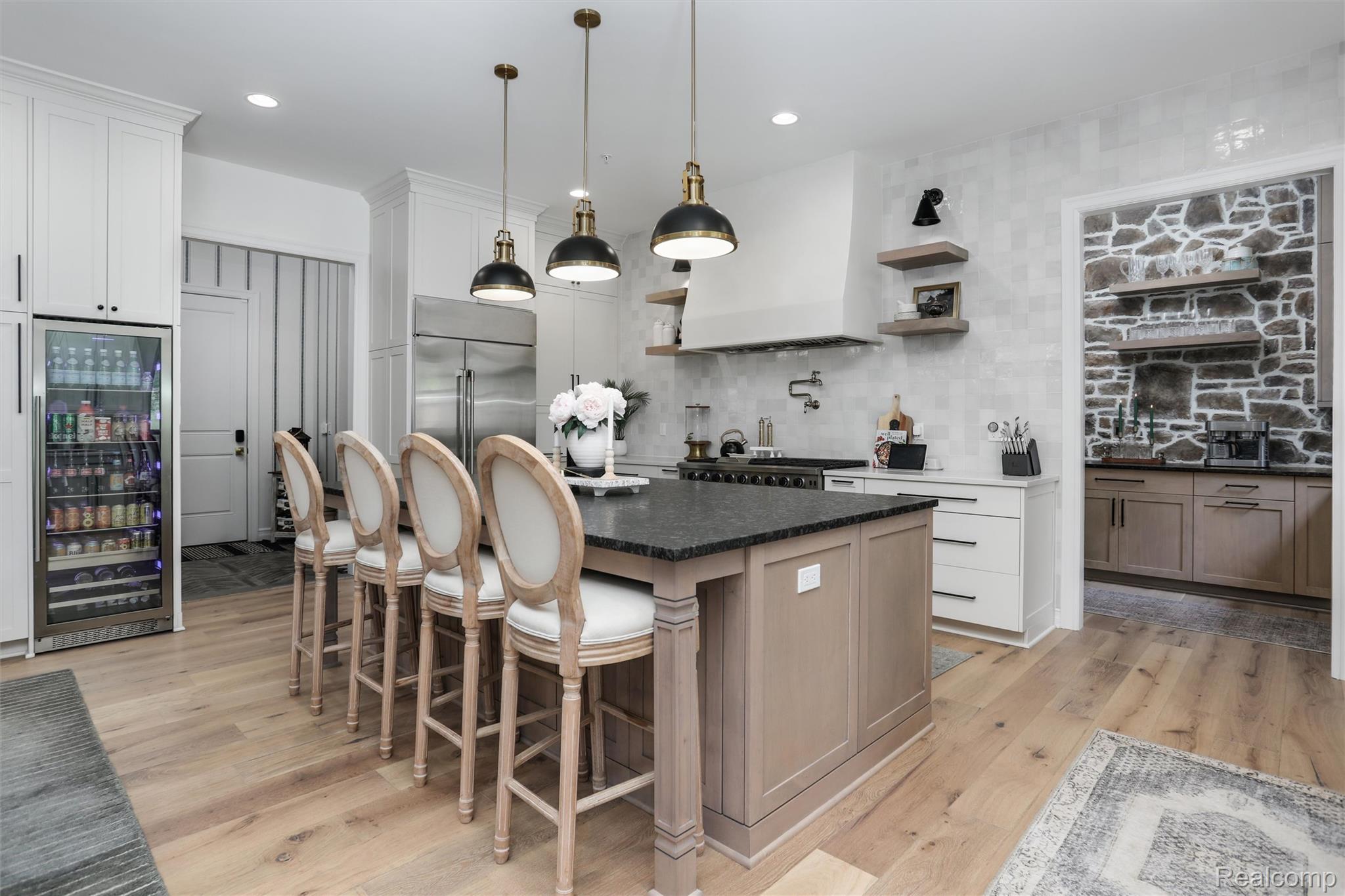 2584 Heights View Court