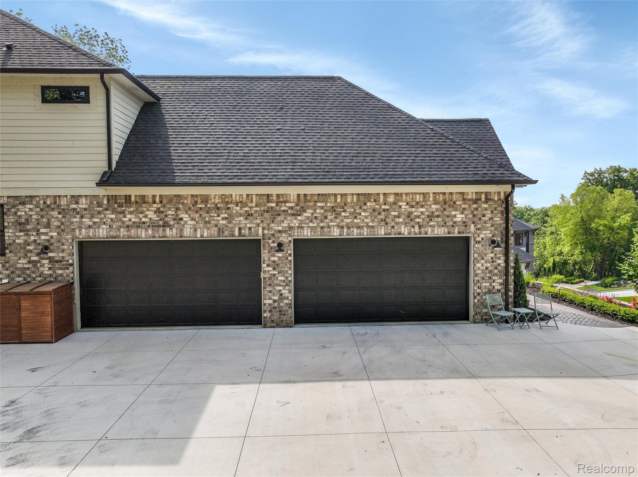2584 Heights View Court