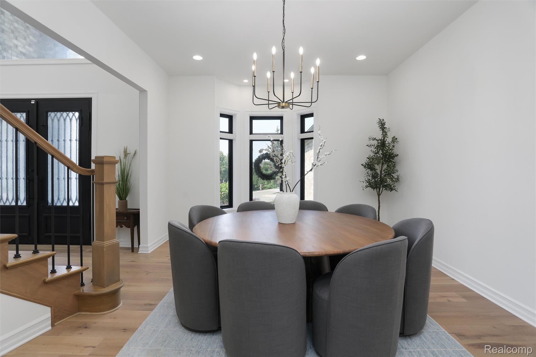 2584 Heights View Court