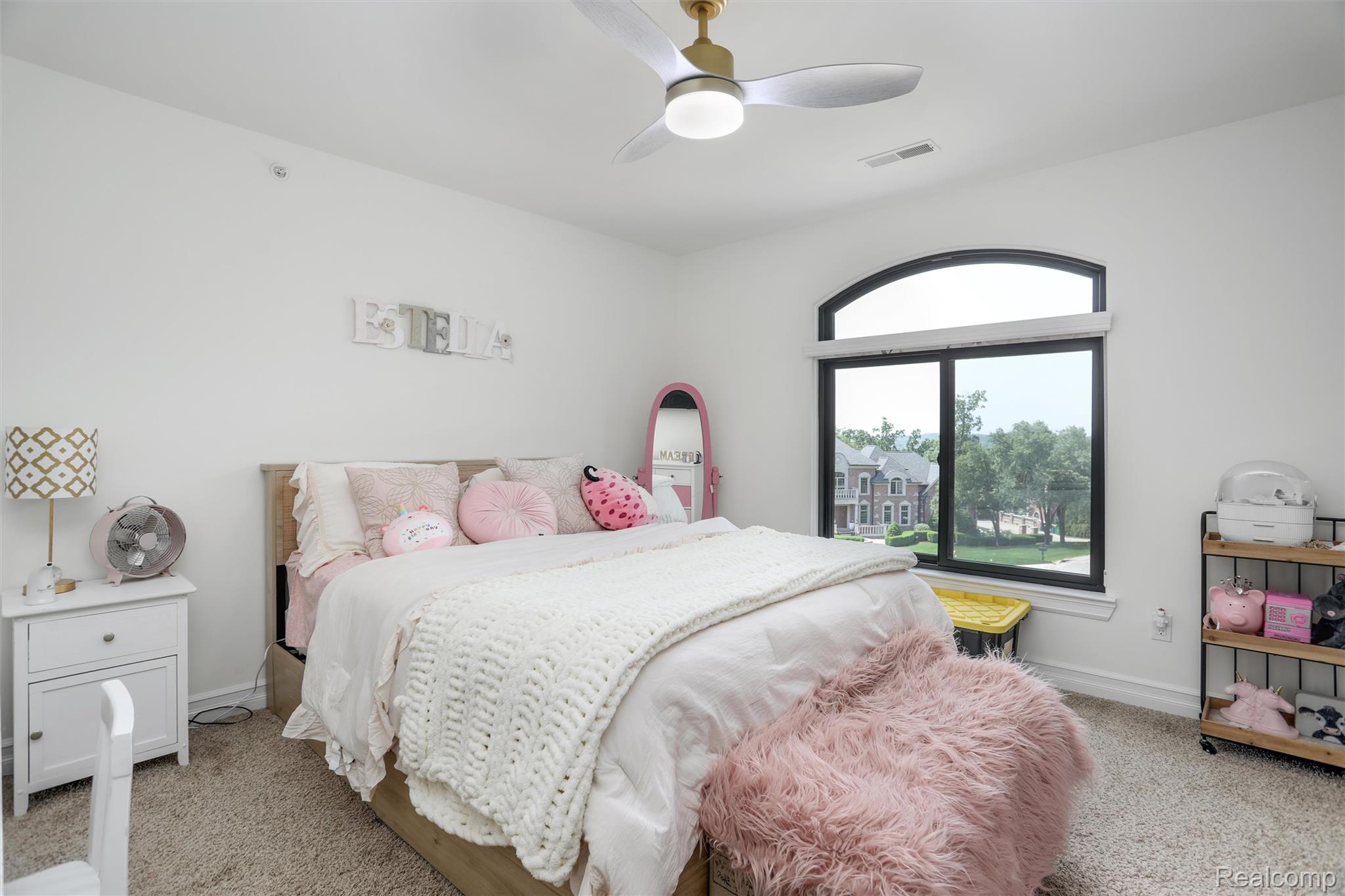 2584 Heights View Court