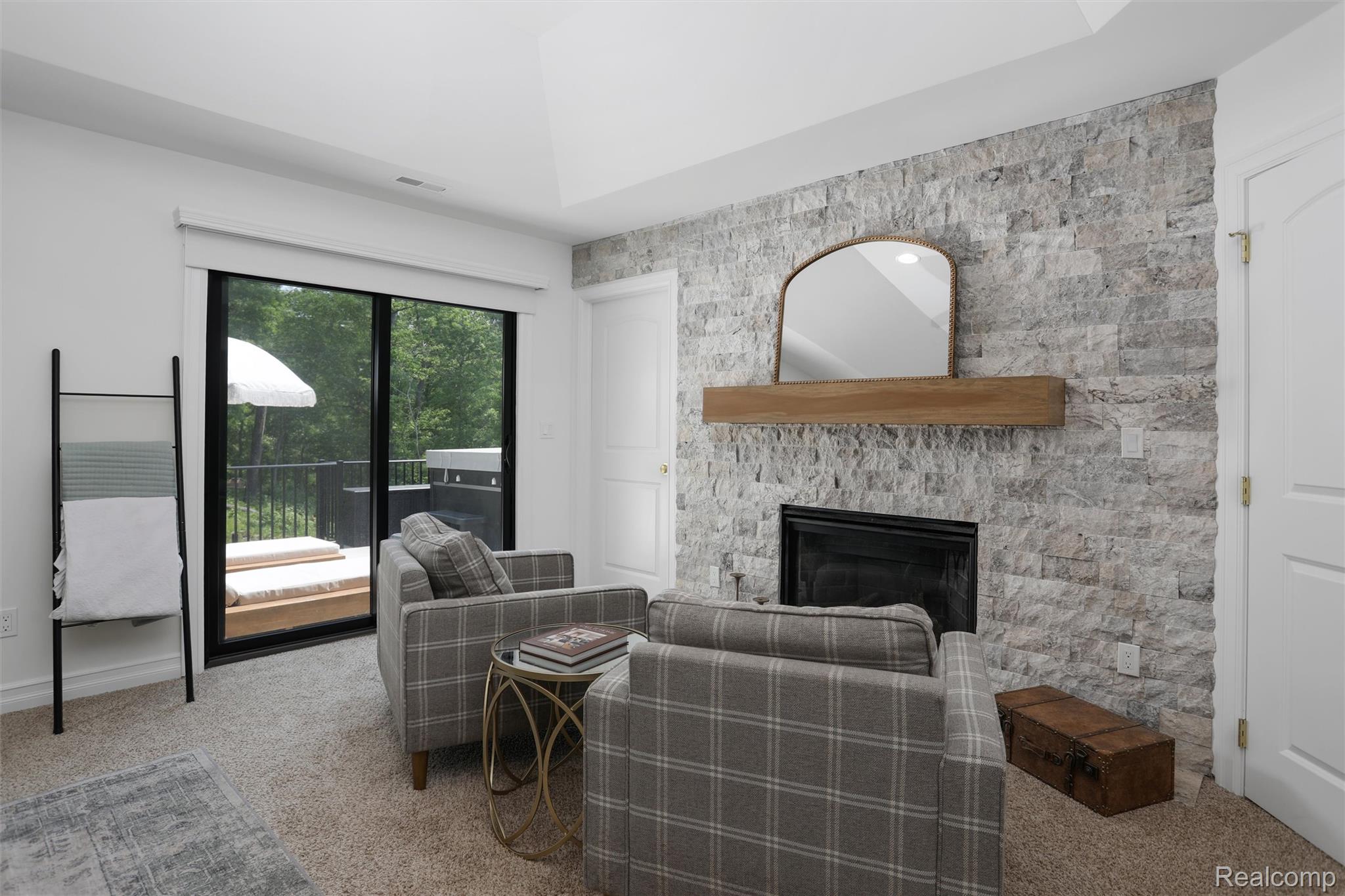 2584 Heights View Court