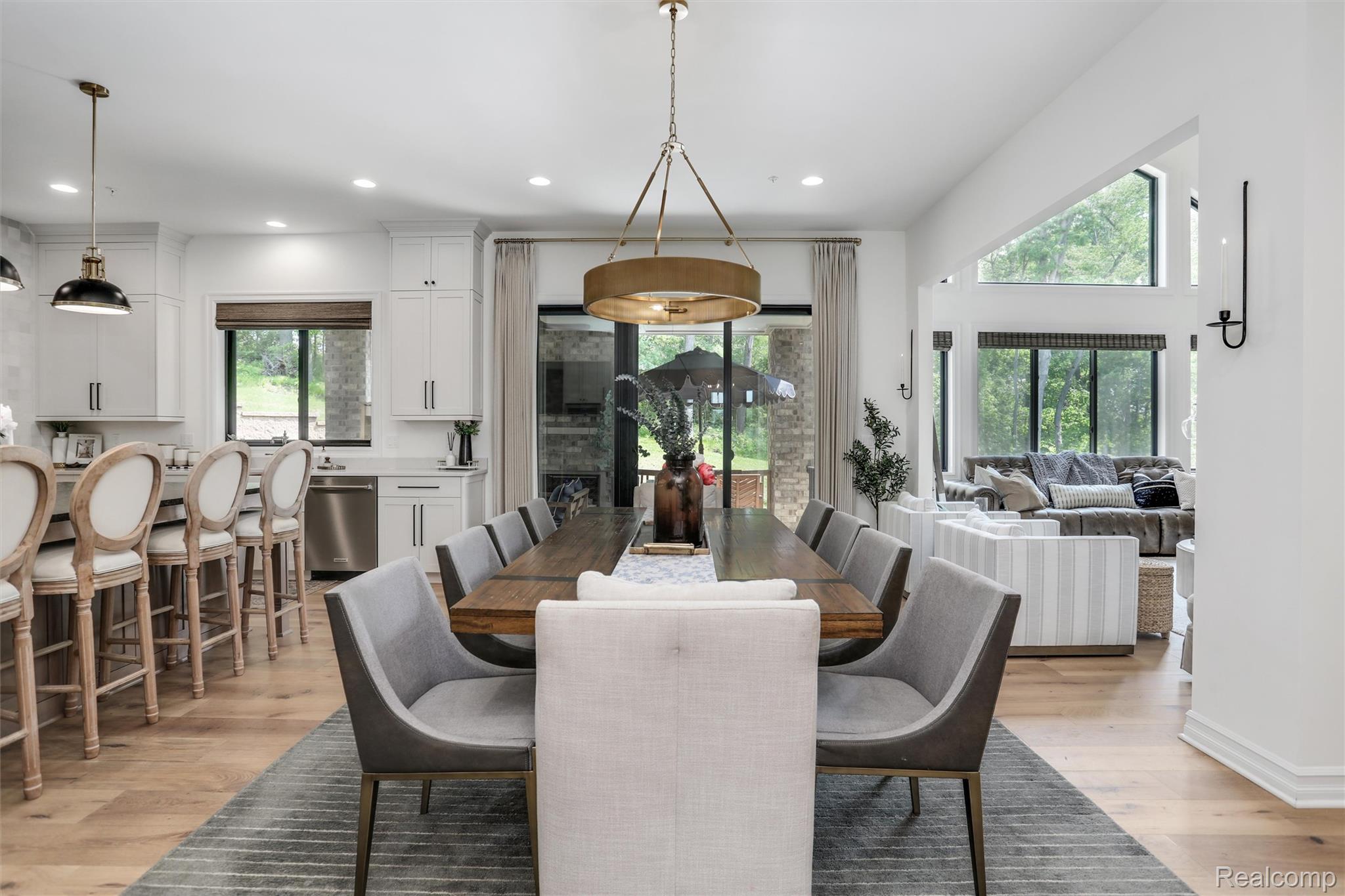 2584 Heights View Court