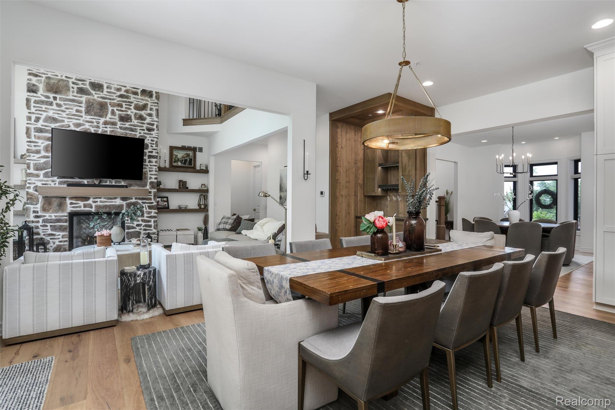 2584 Heights View Court