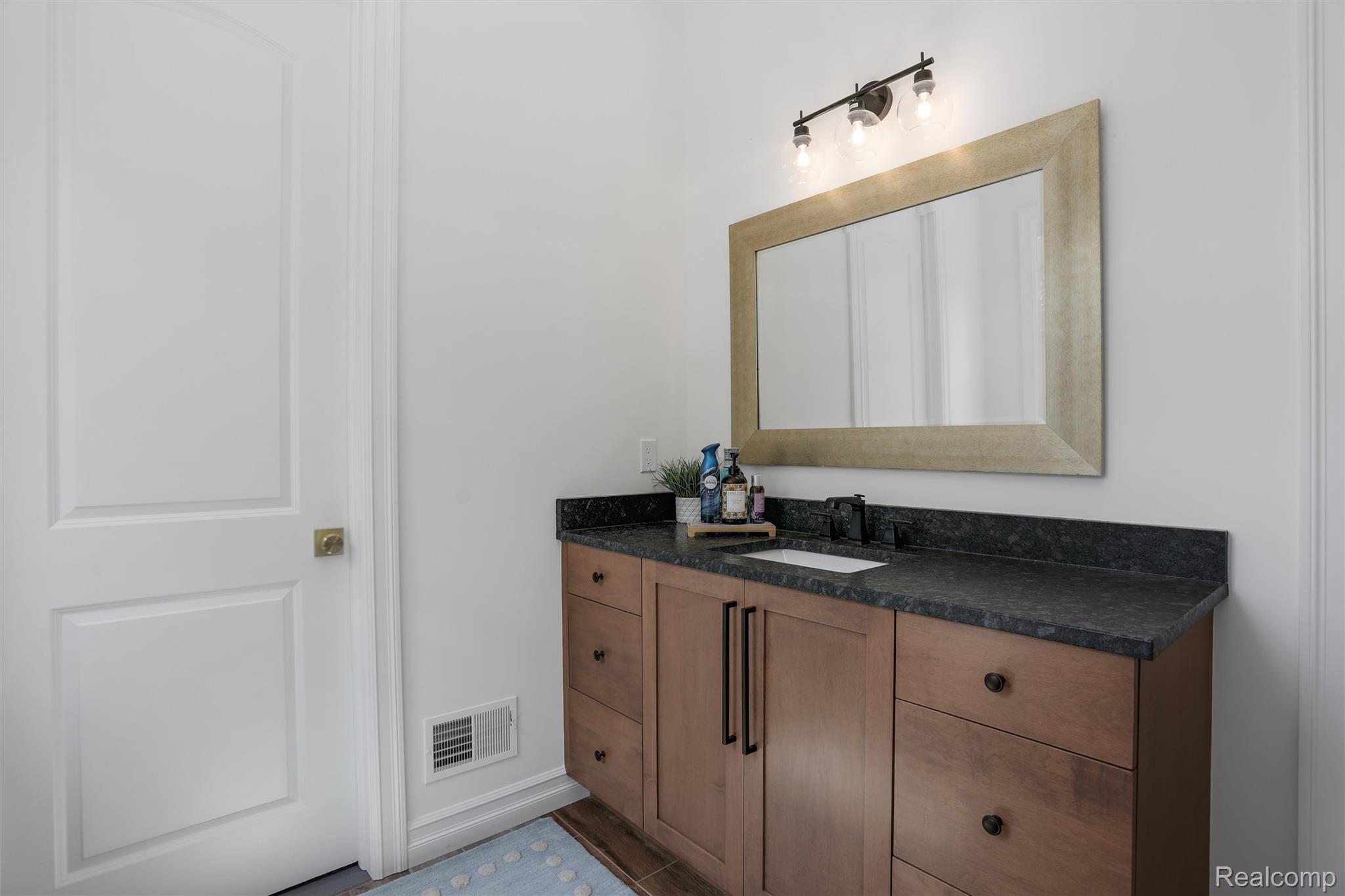 2584 Heights View Court