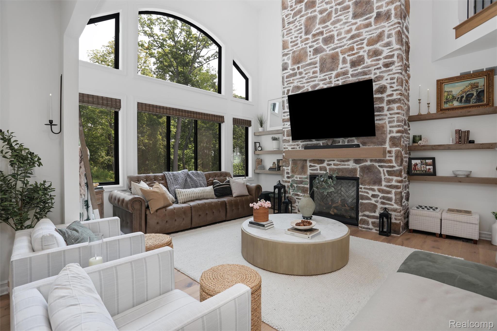 2584 Heights View Court