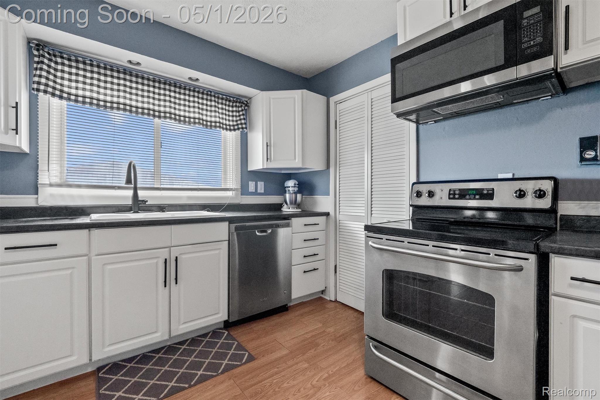 2875 Longview Avenue