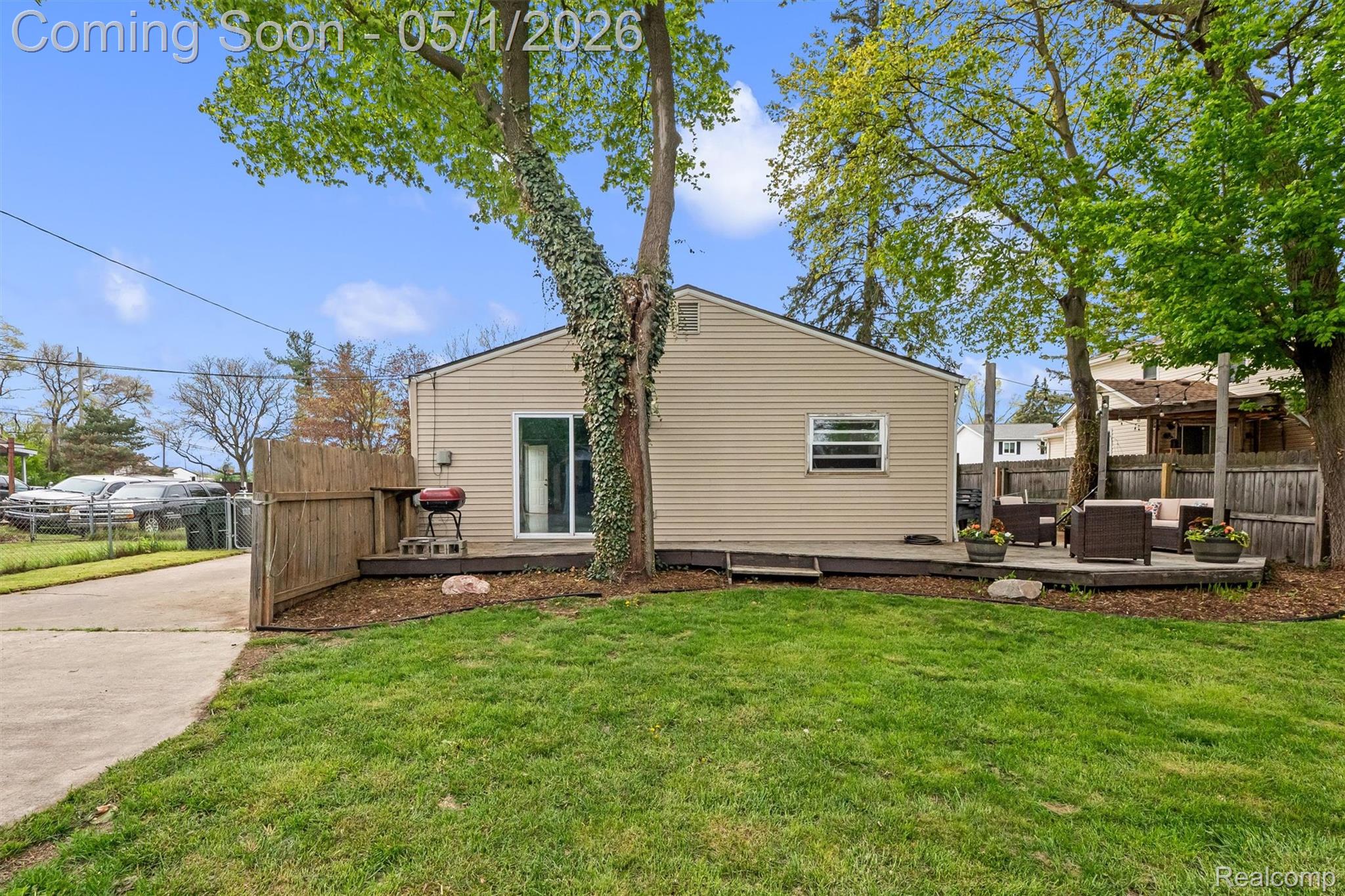 2875 Longview Avenue