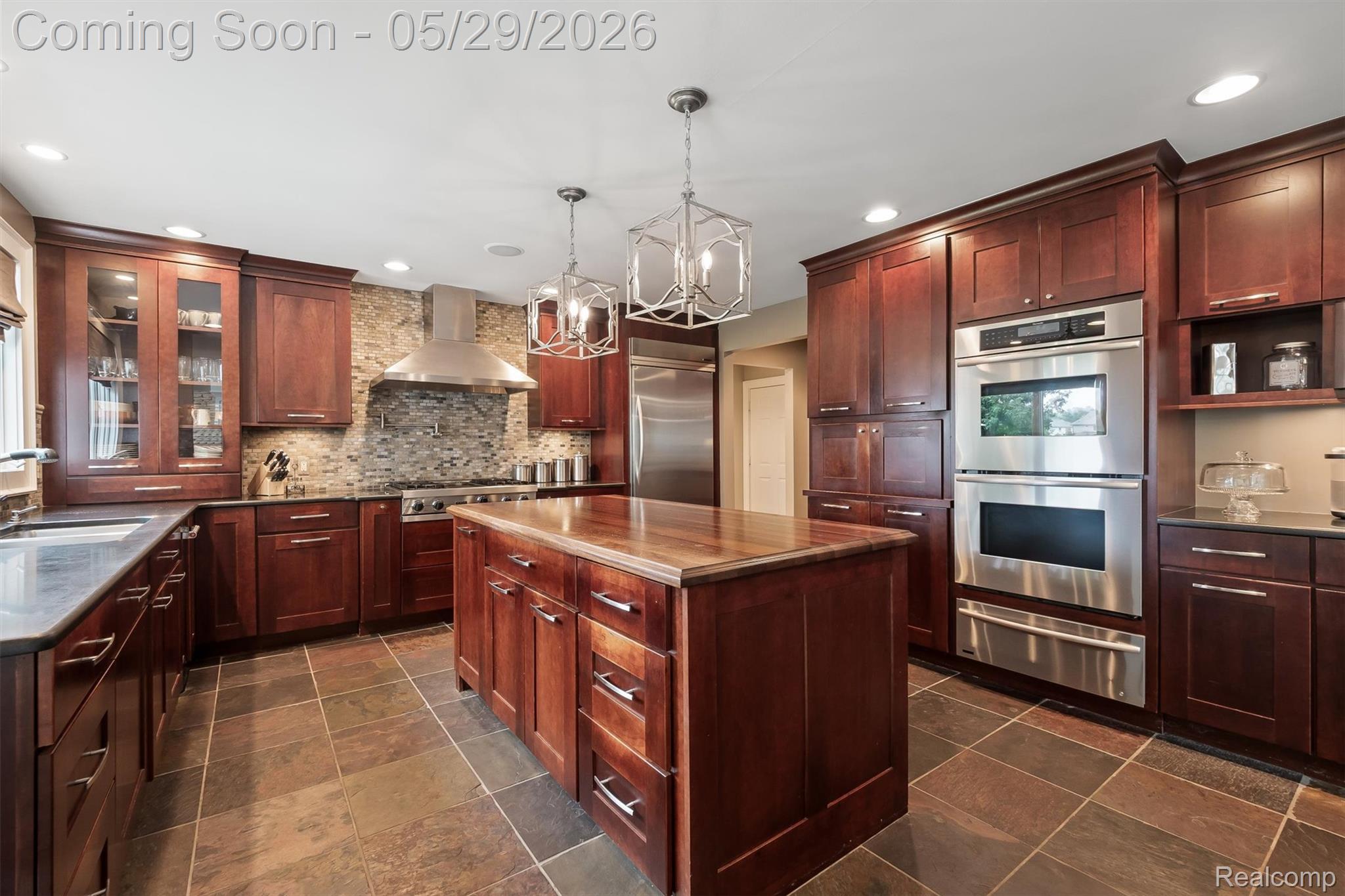 864 Pine Needle Trail