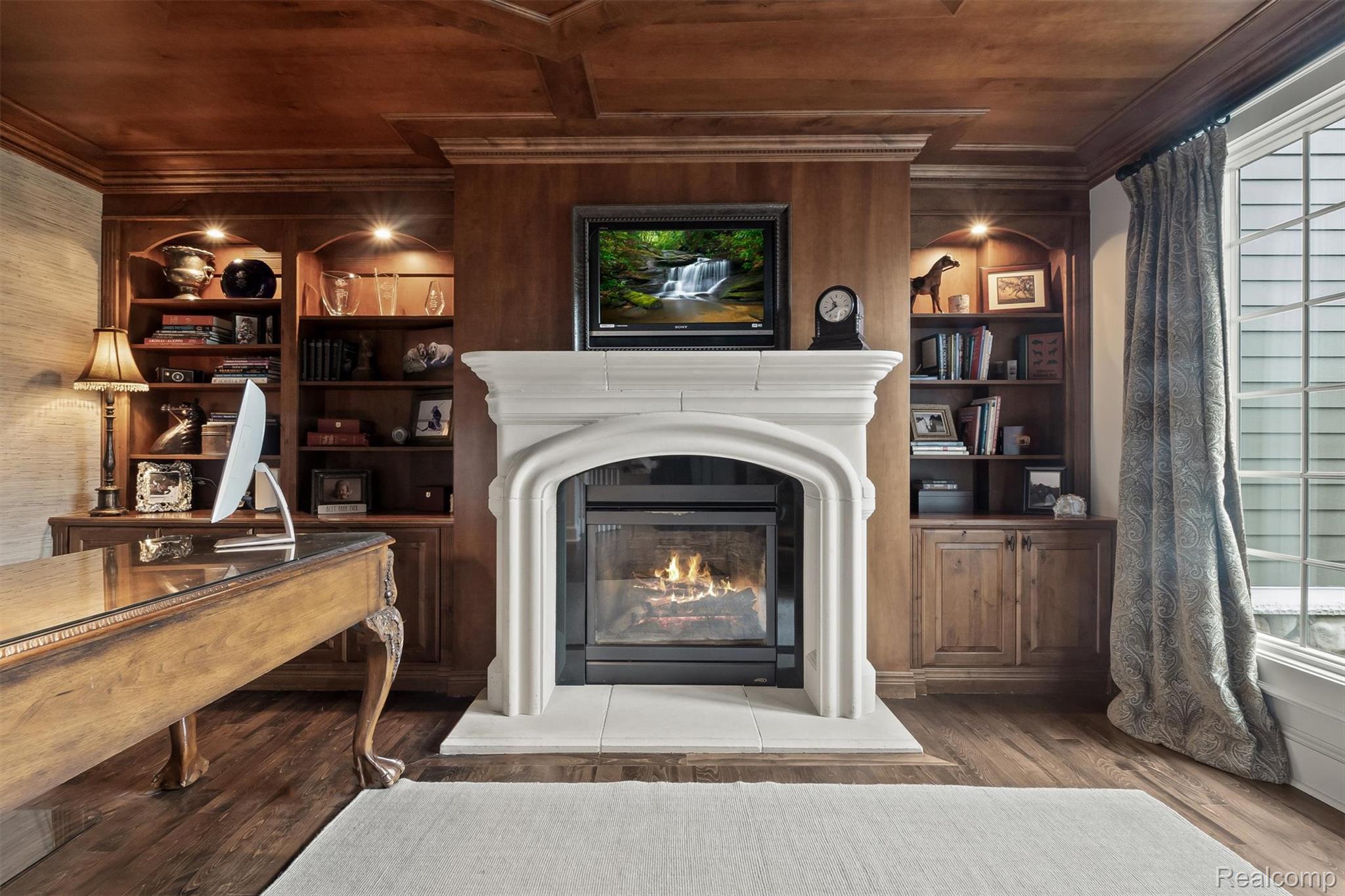 864 Pine Needle Trail