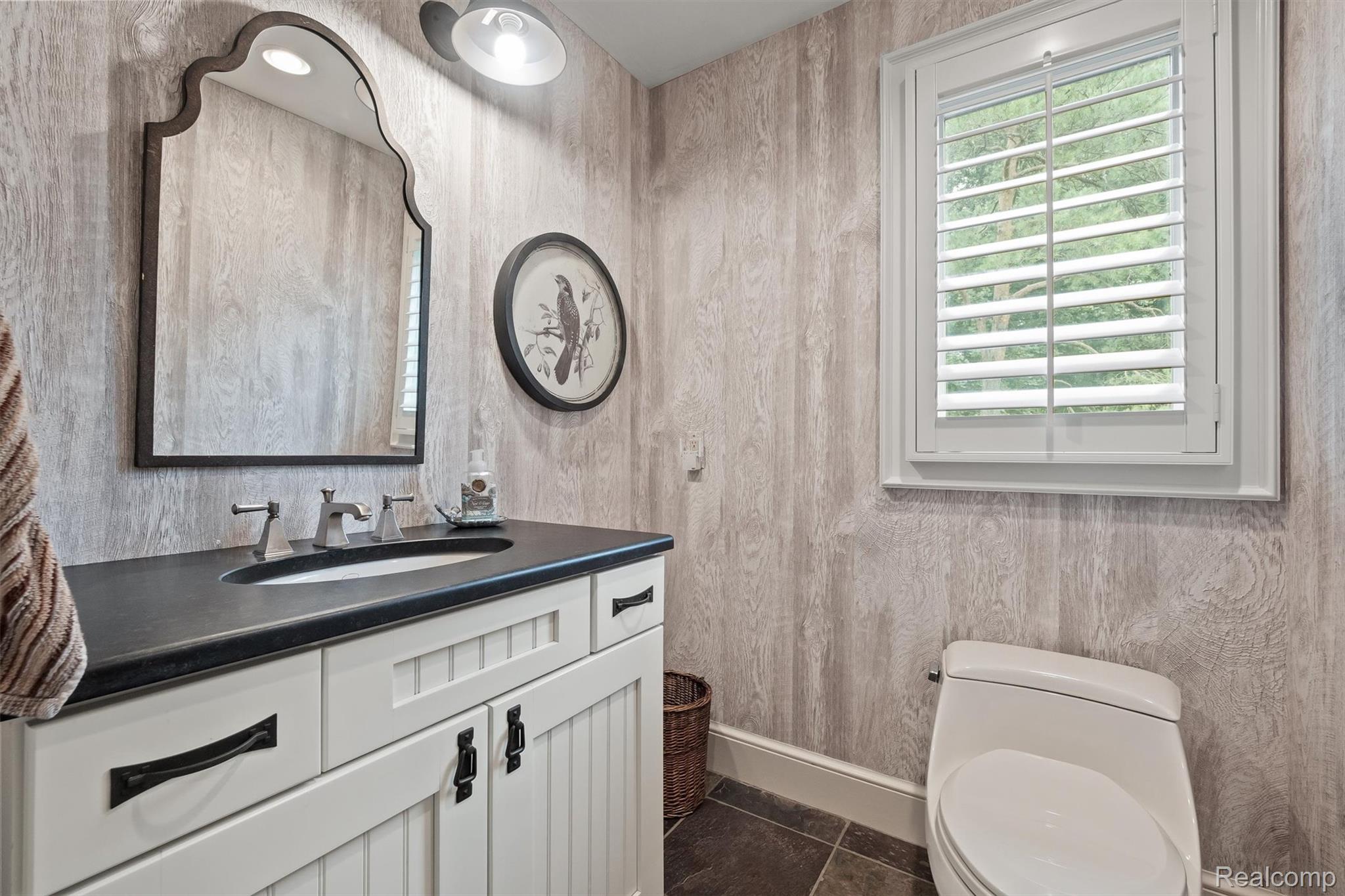 864 Pine Needle Trail