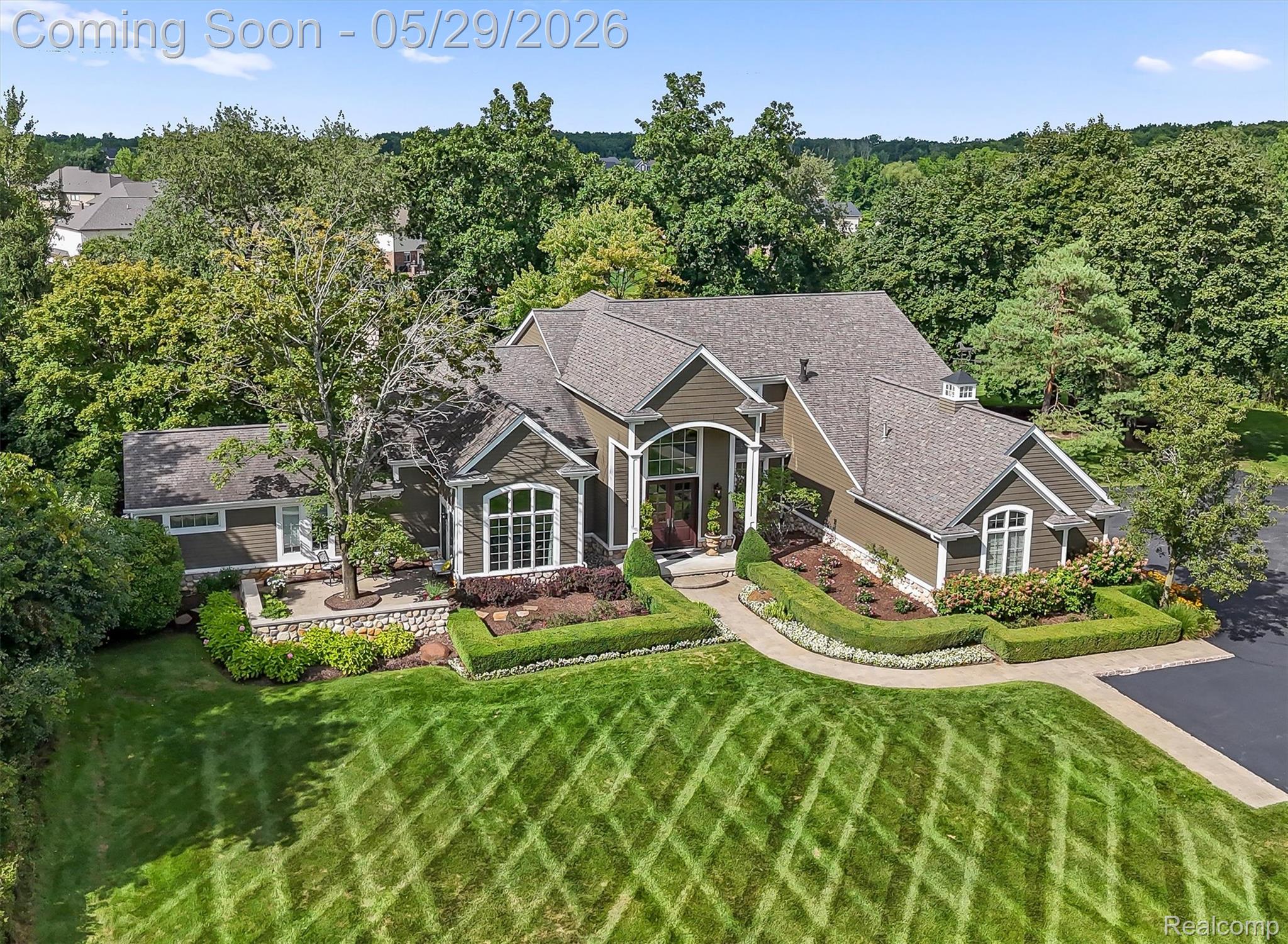 864 Pine Needle Trail