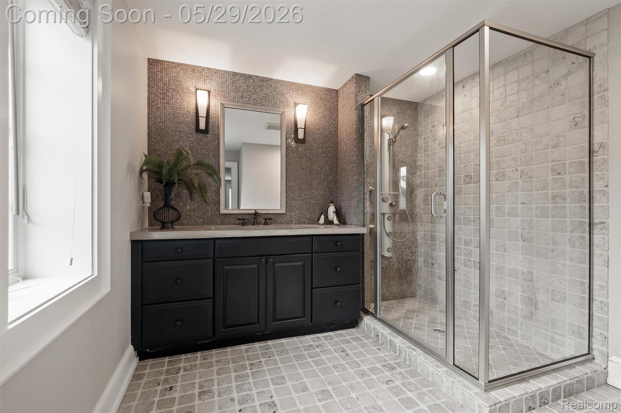 864 Pine Needle Trail