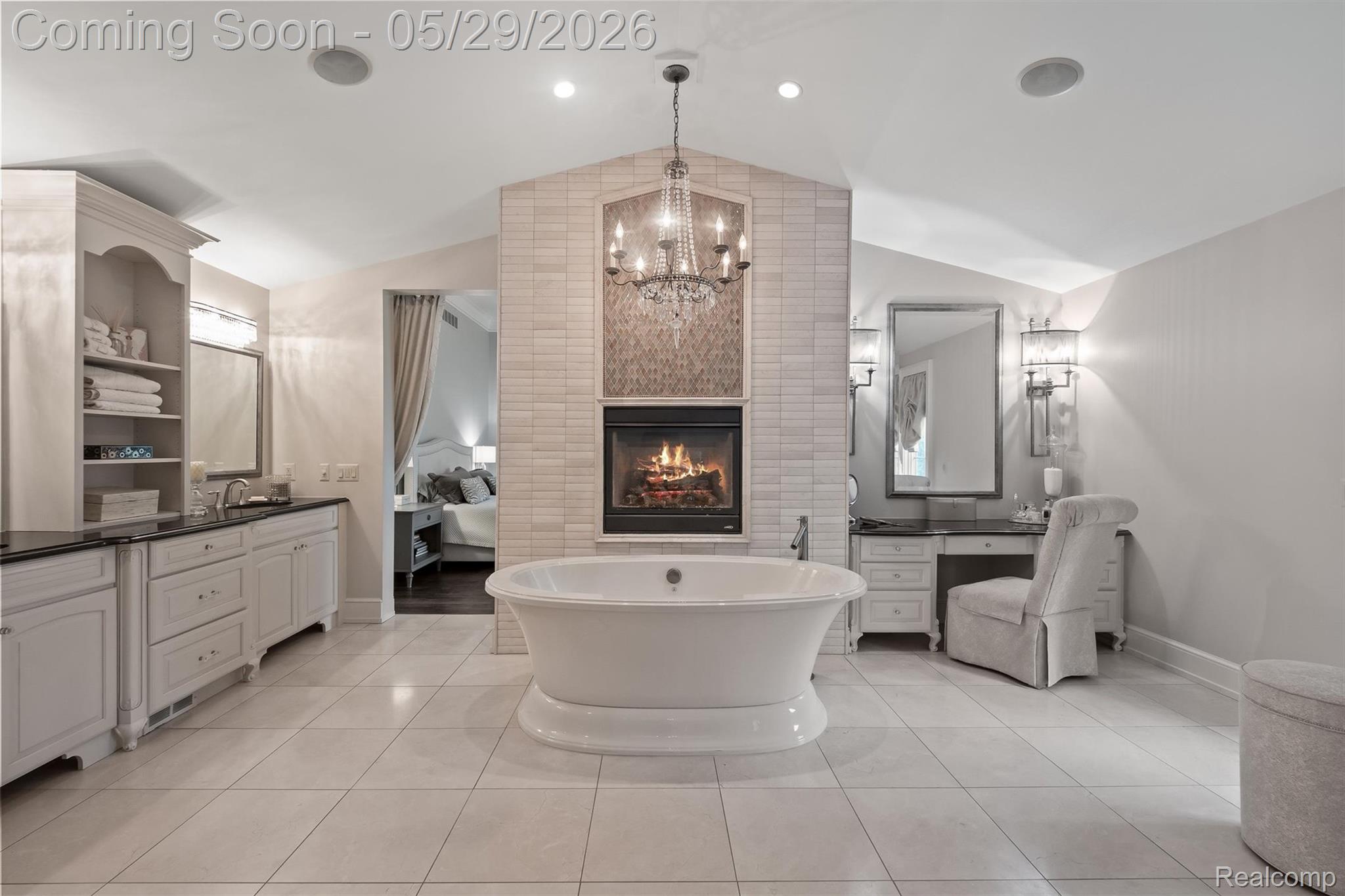 864 Pine Needle Trail