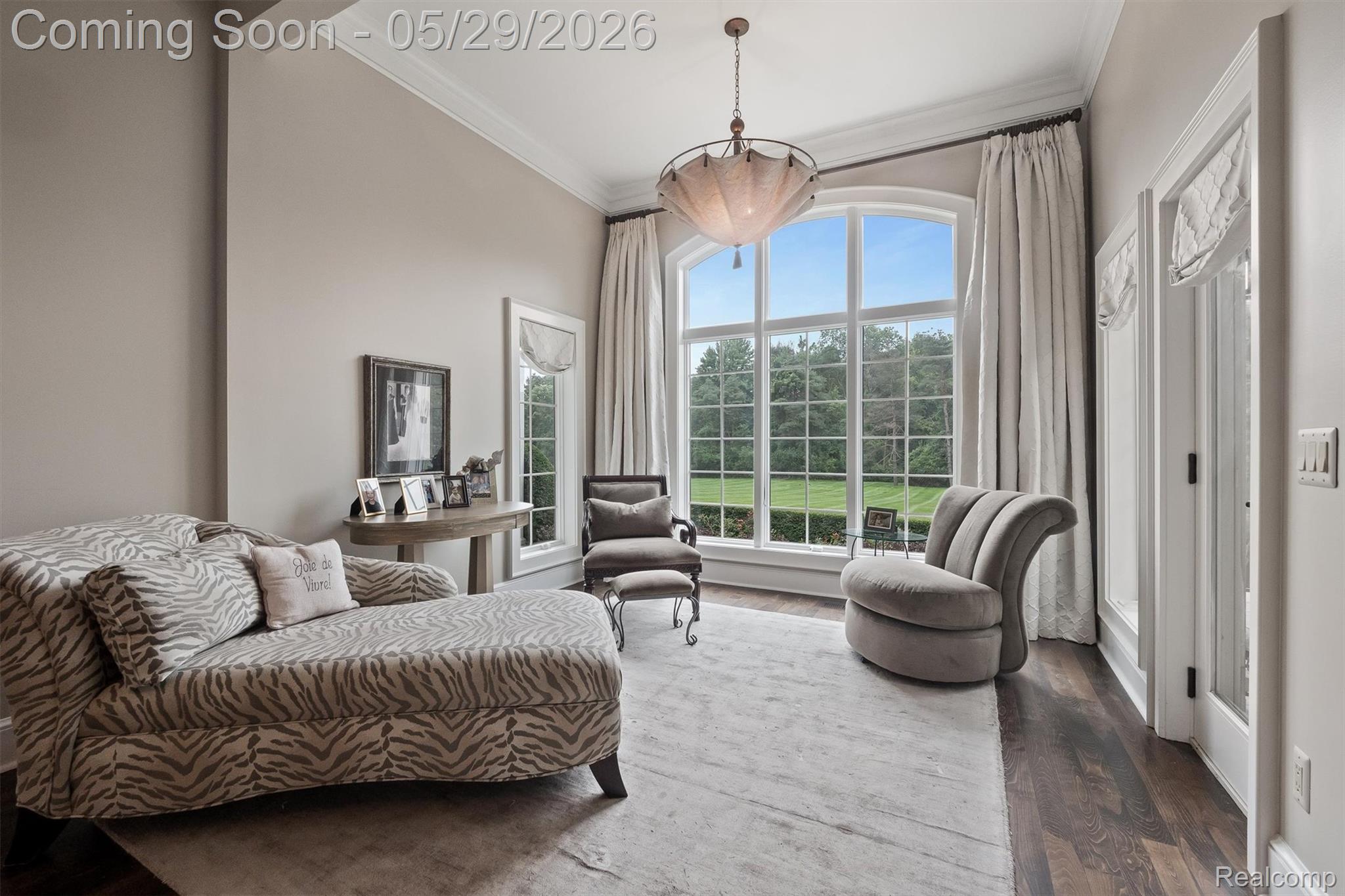 864 Pine Needle Trail