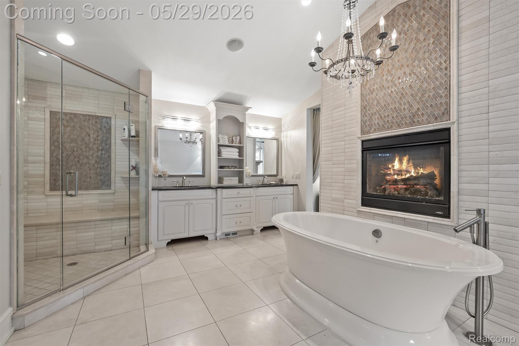 864 Pine Needle Trail