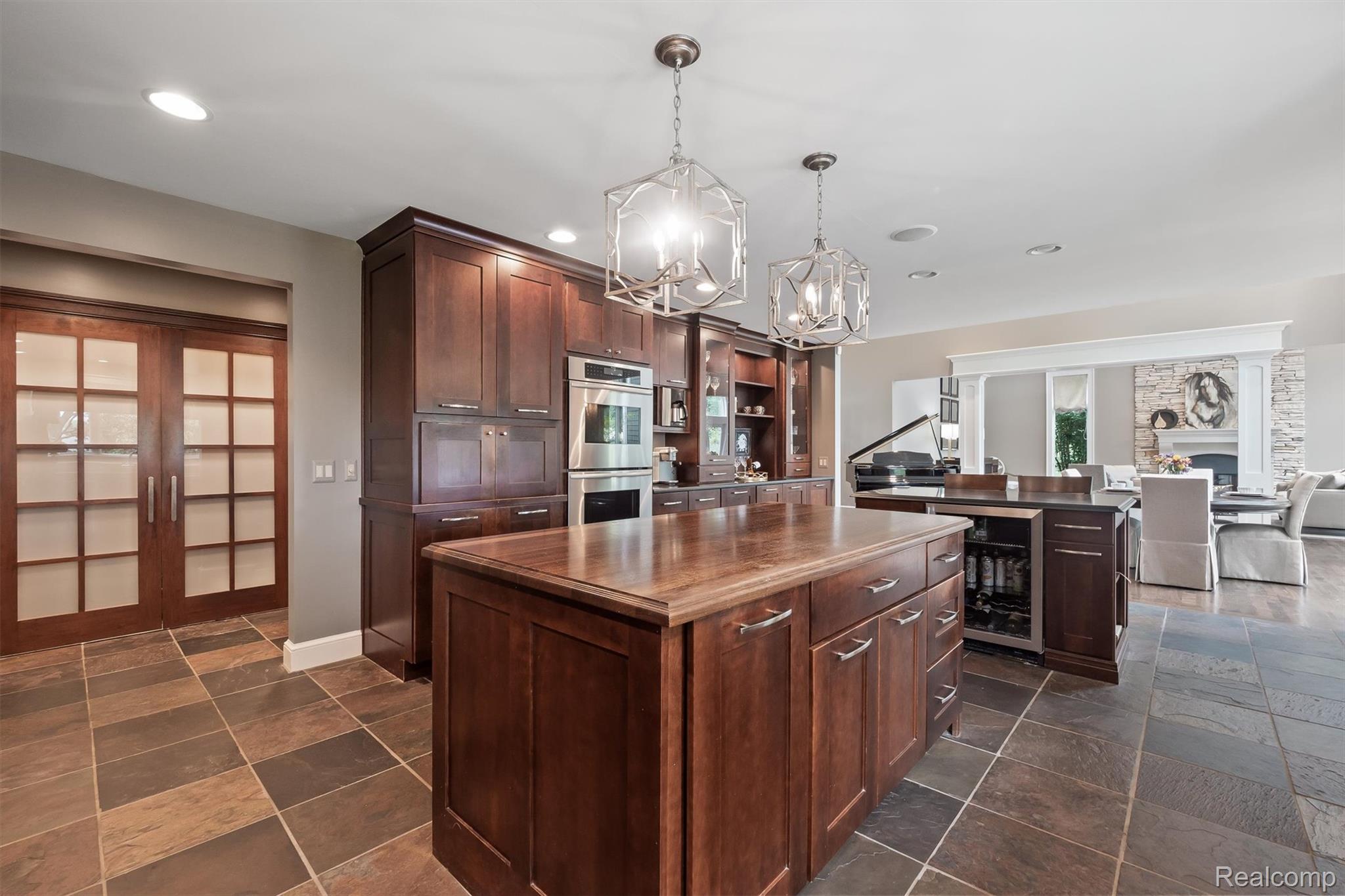 864 Pine Needle Trail