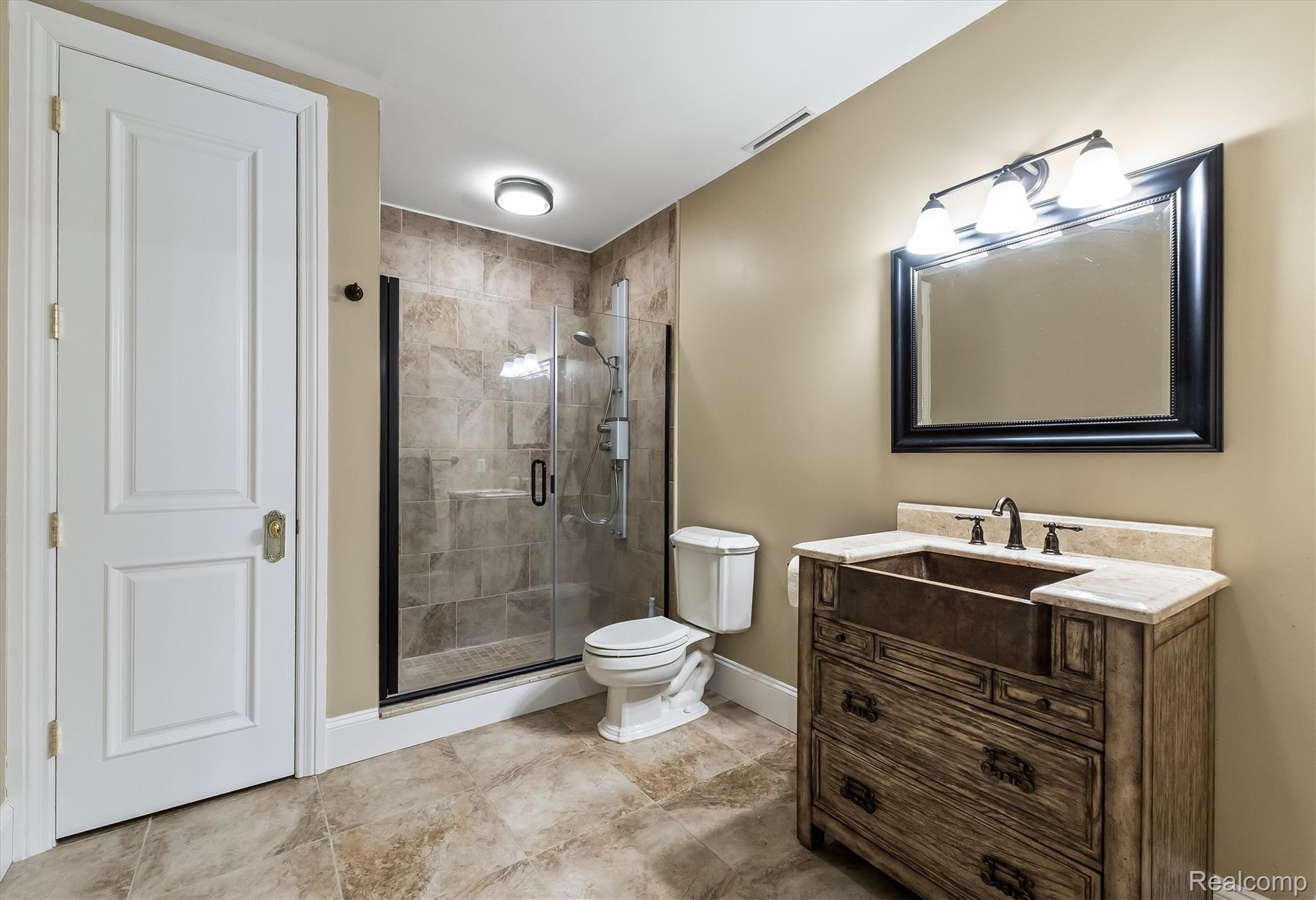 2370 Pond Vallee Drive