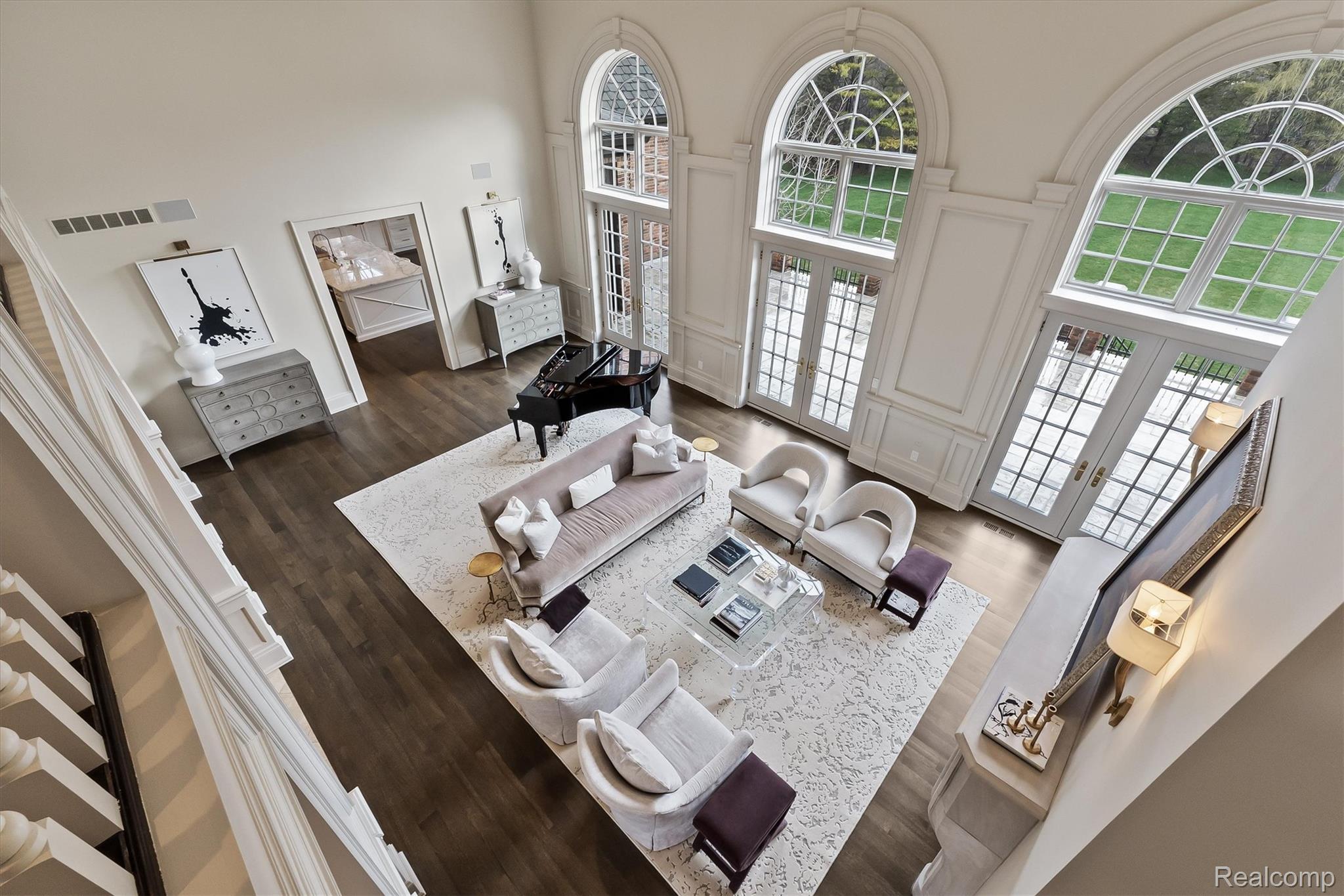 2370 Pond Vallee Drive