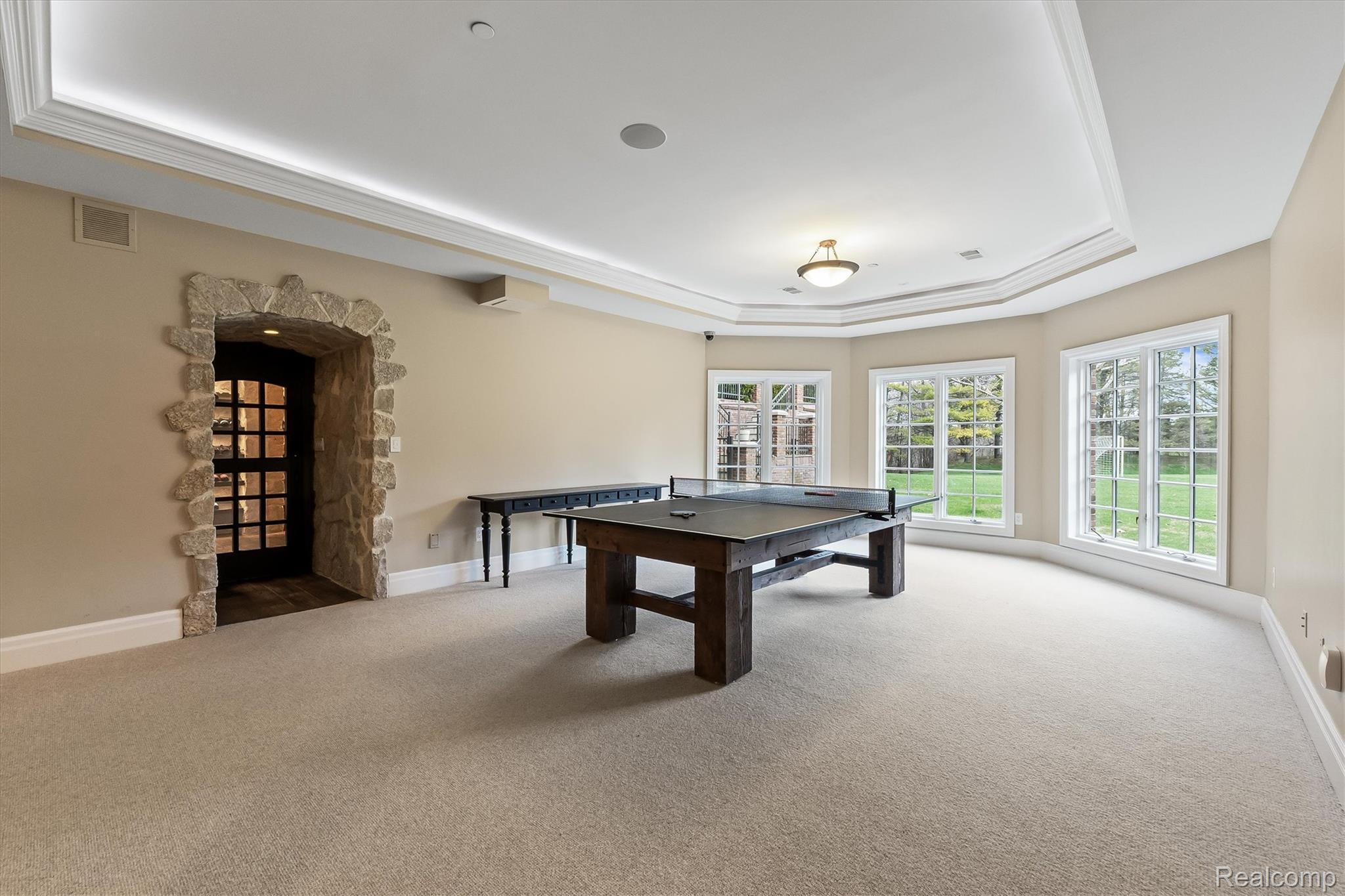 2370 Pond Vallee Drive