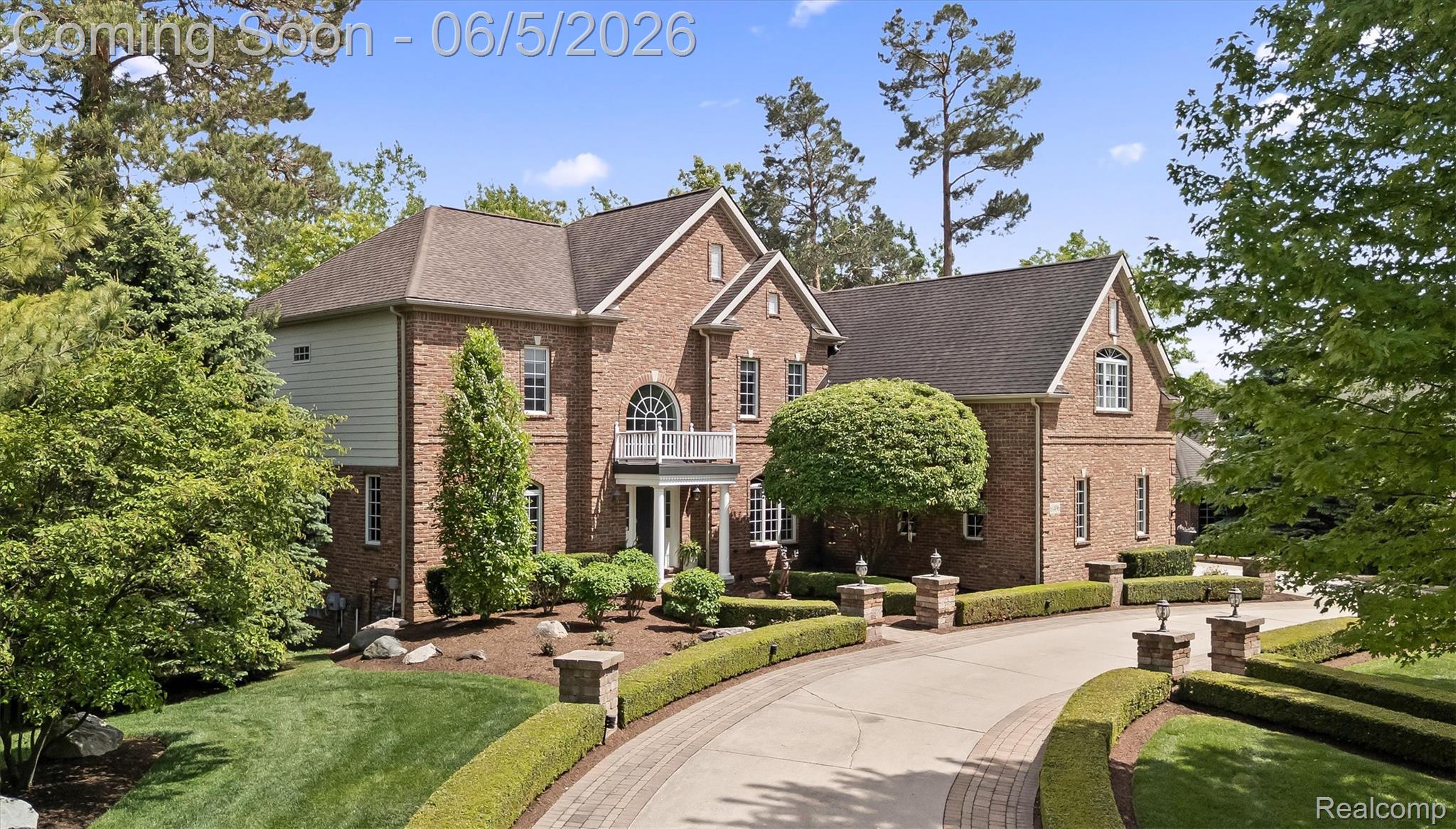 61496 Beacon Hill Drive