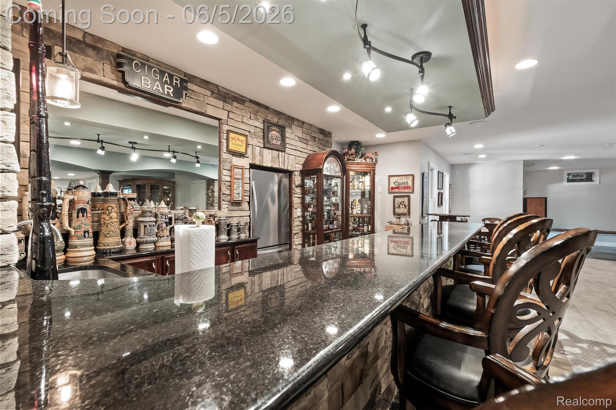 61496 Beacon Hill Drive
