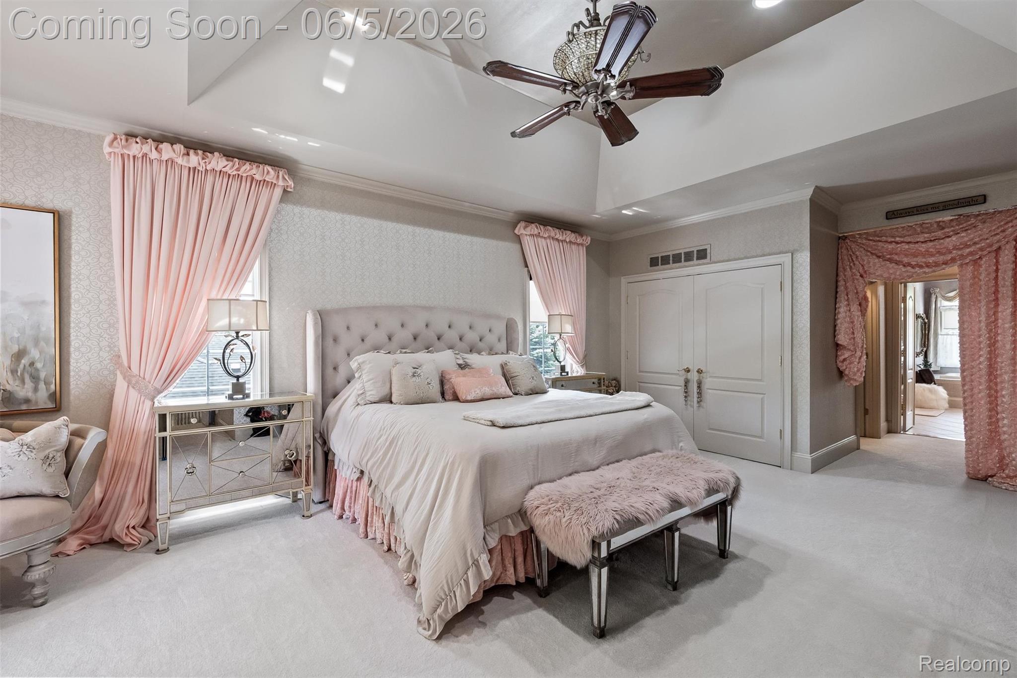 61496 Beacon Hill Drive