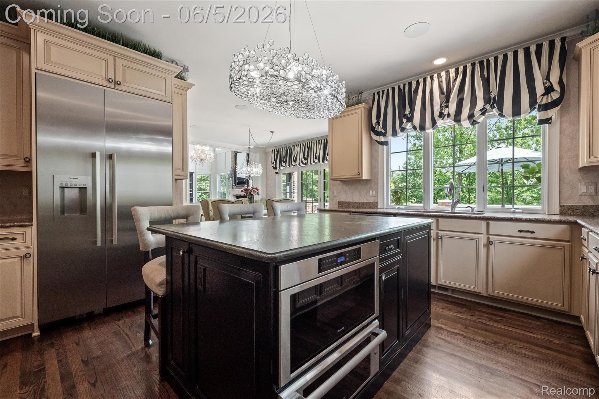 61496 Beacon Hill Drive