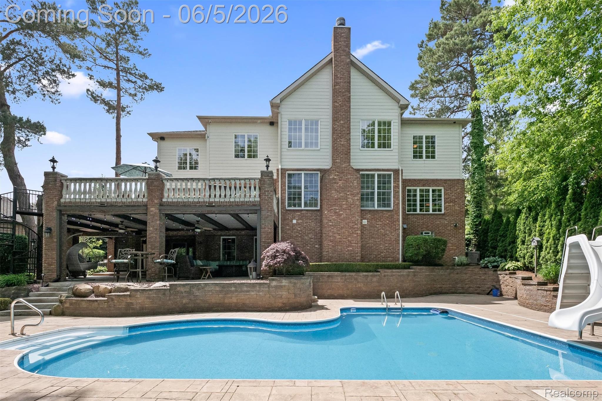 61496 Beacon Hill Drive