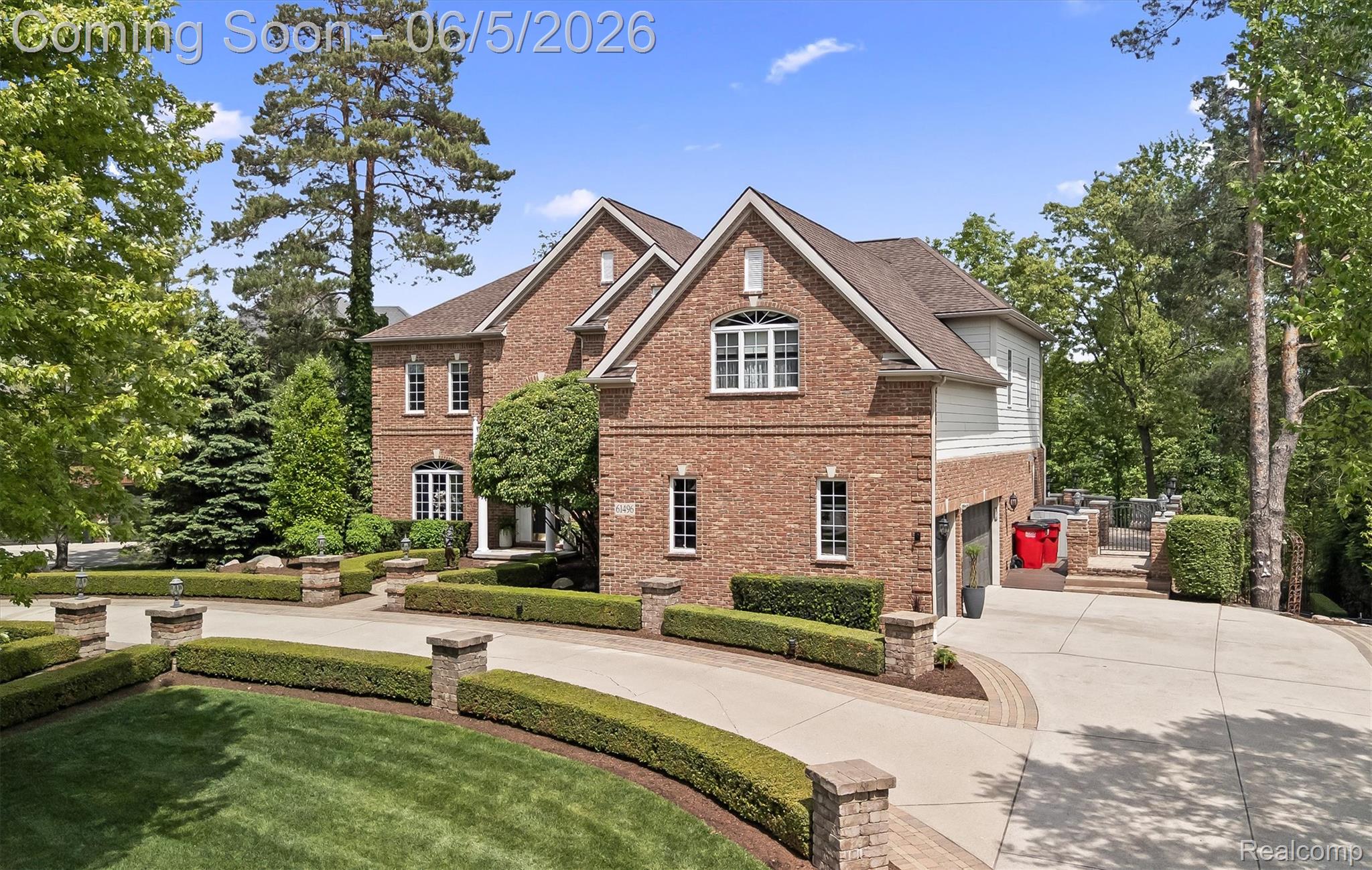 61496 Beacon Hill Drive