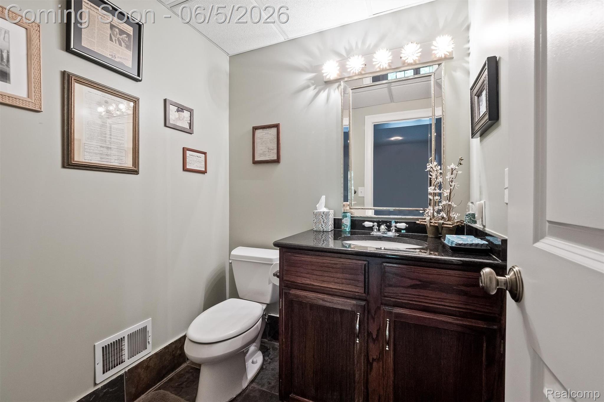 61496 Beacon Hill Drive