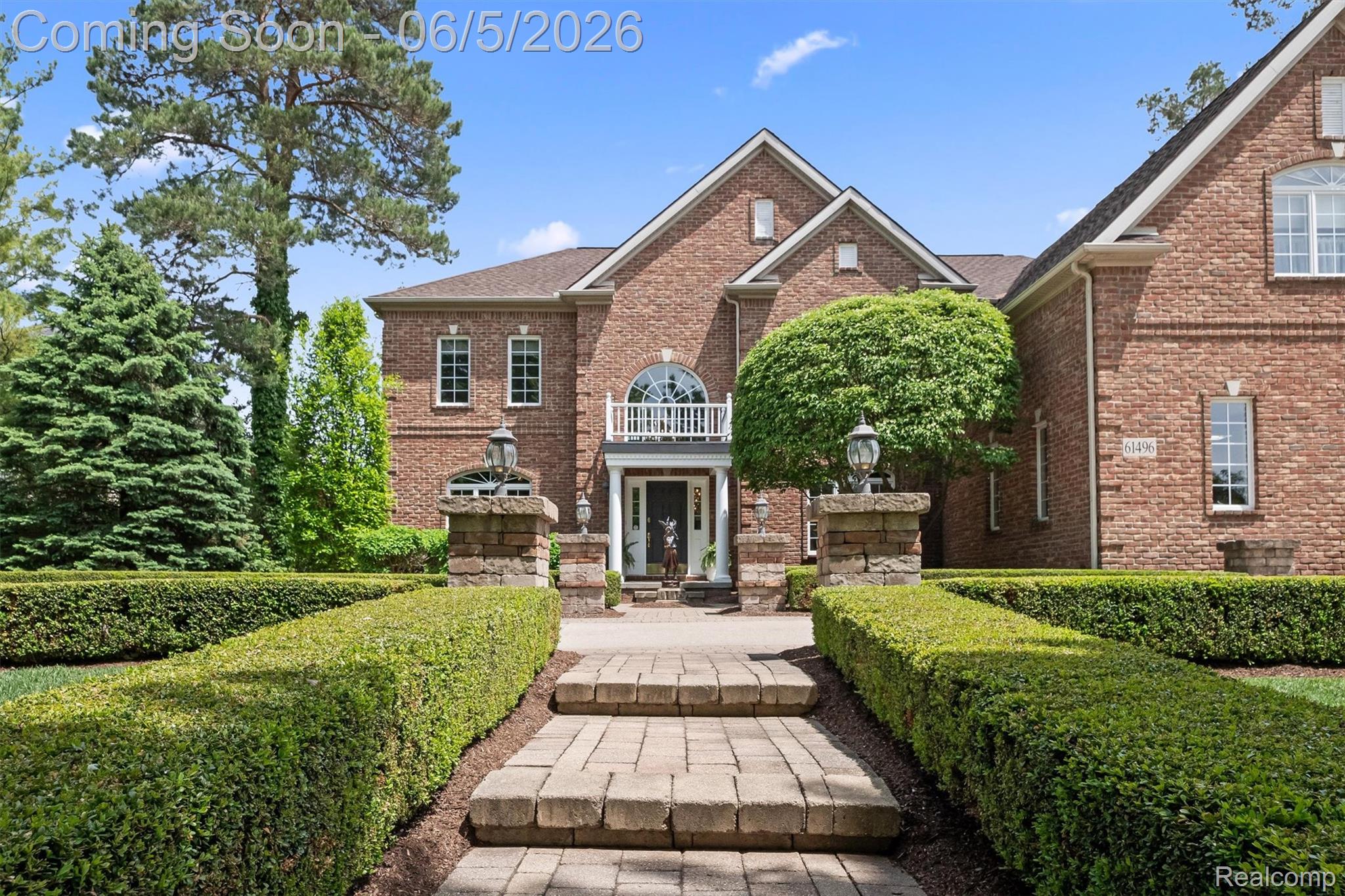 61496 Beacon Hill Drive