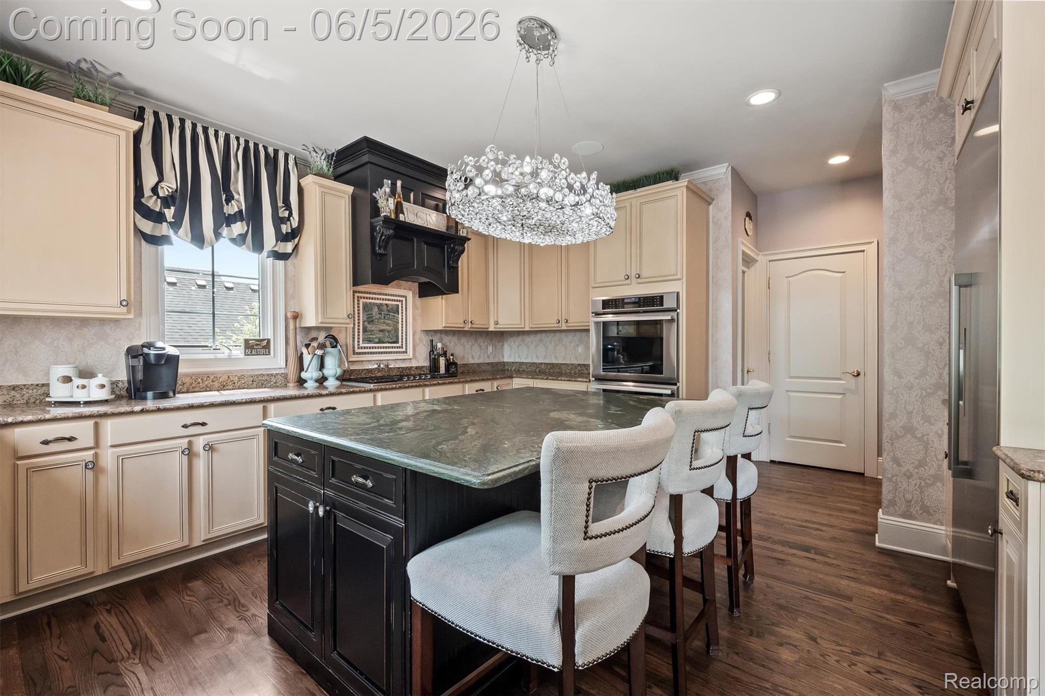61496 Beacon Hill Drive