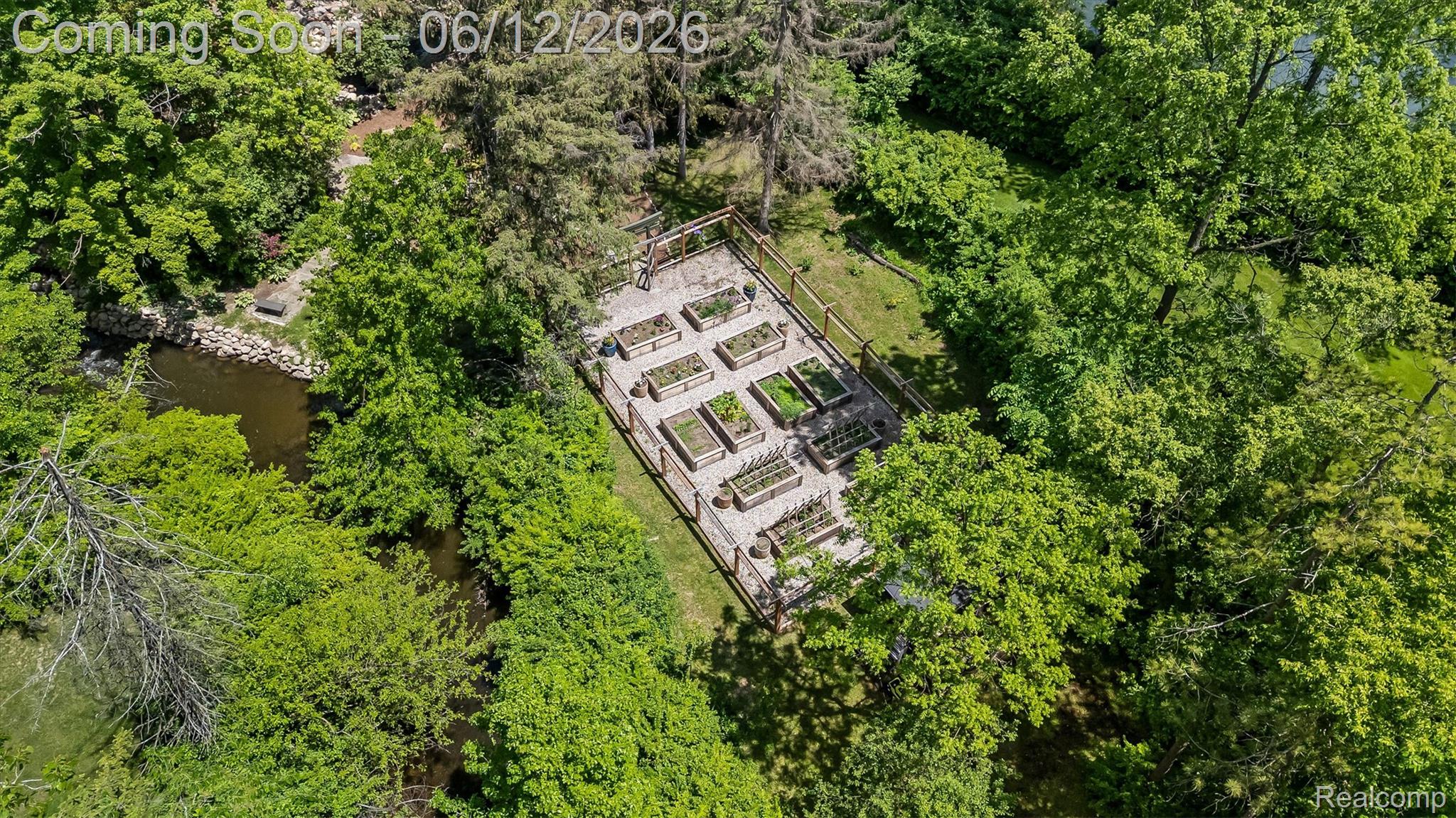 3954 N Ellamae Road