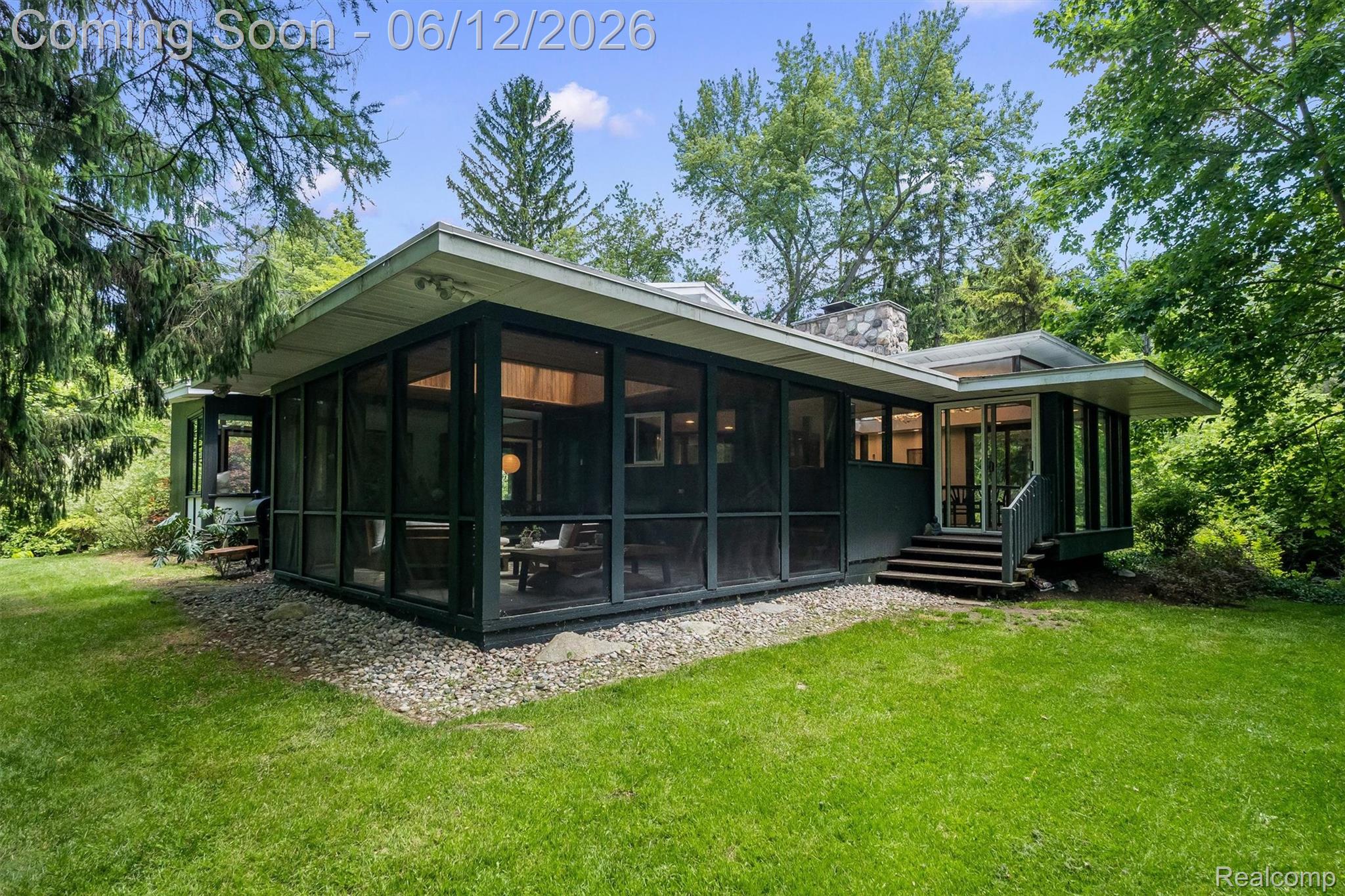 3954 N Ellamae Road