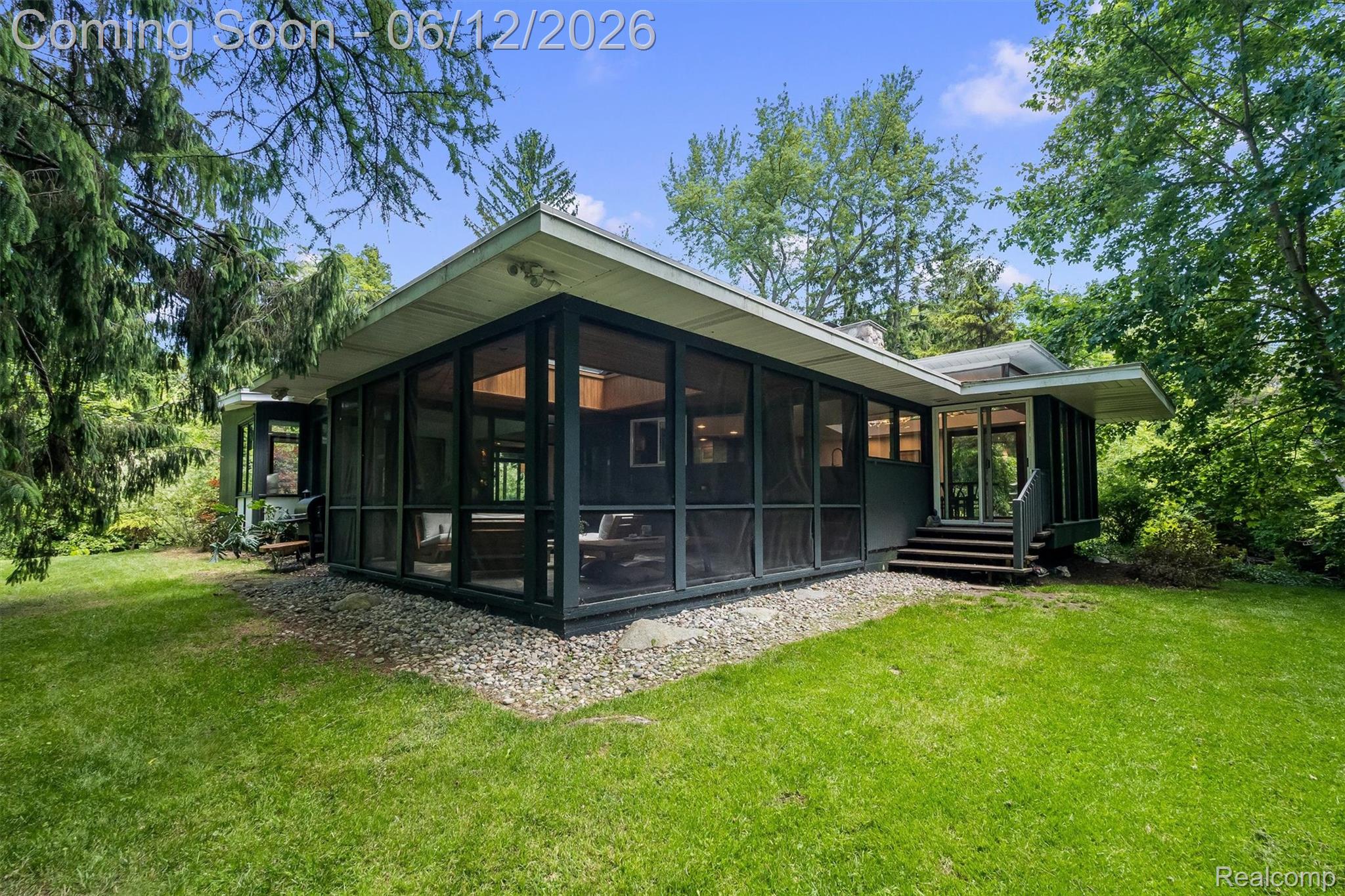 3954 N Ellamae Road