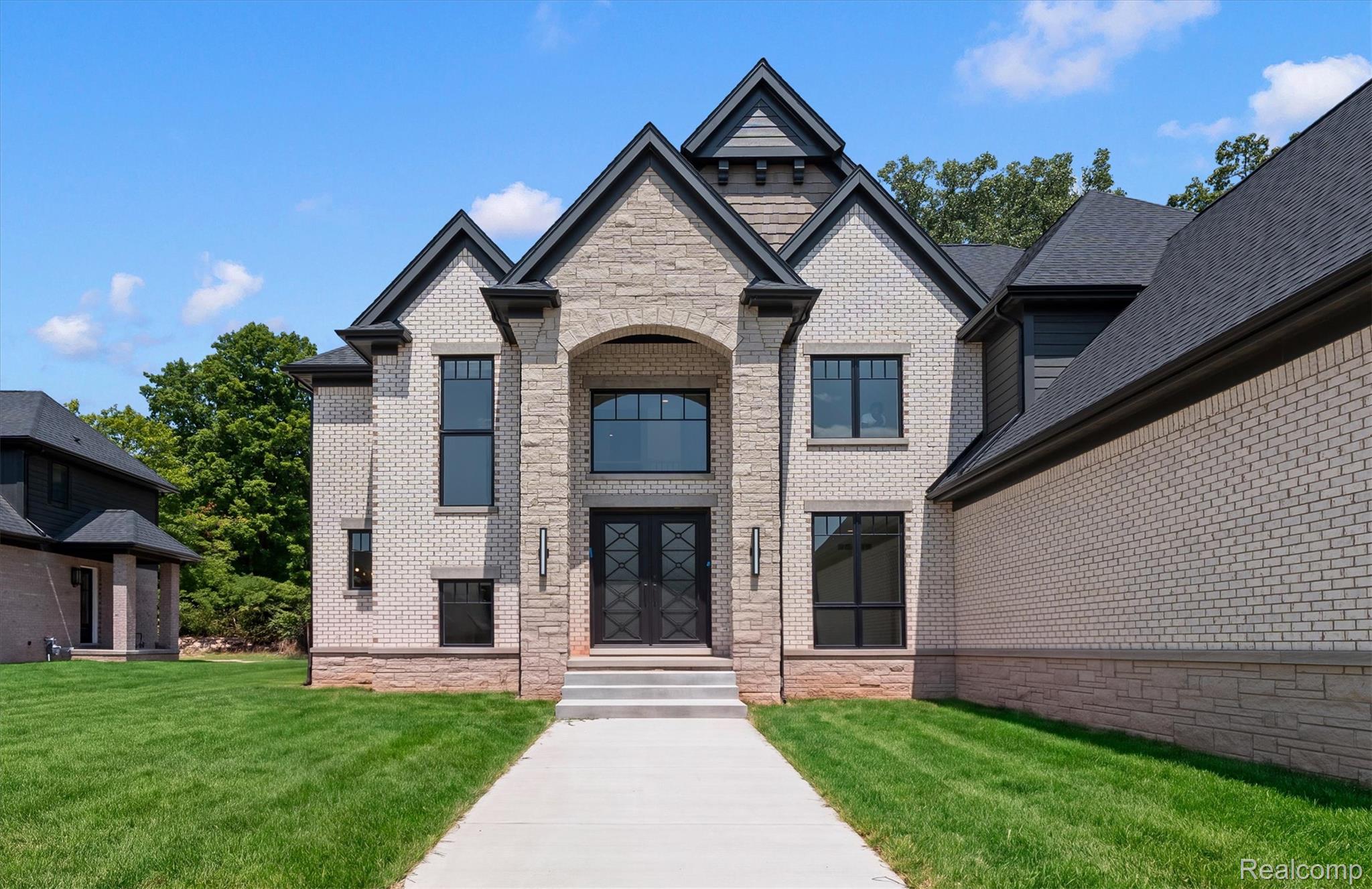 158 Enclave Court