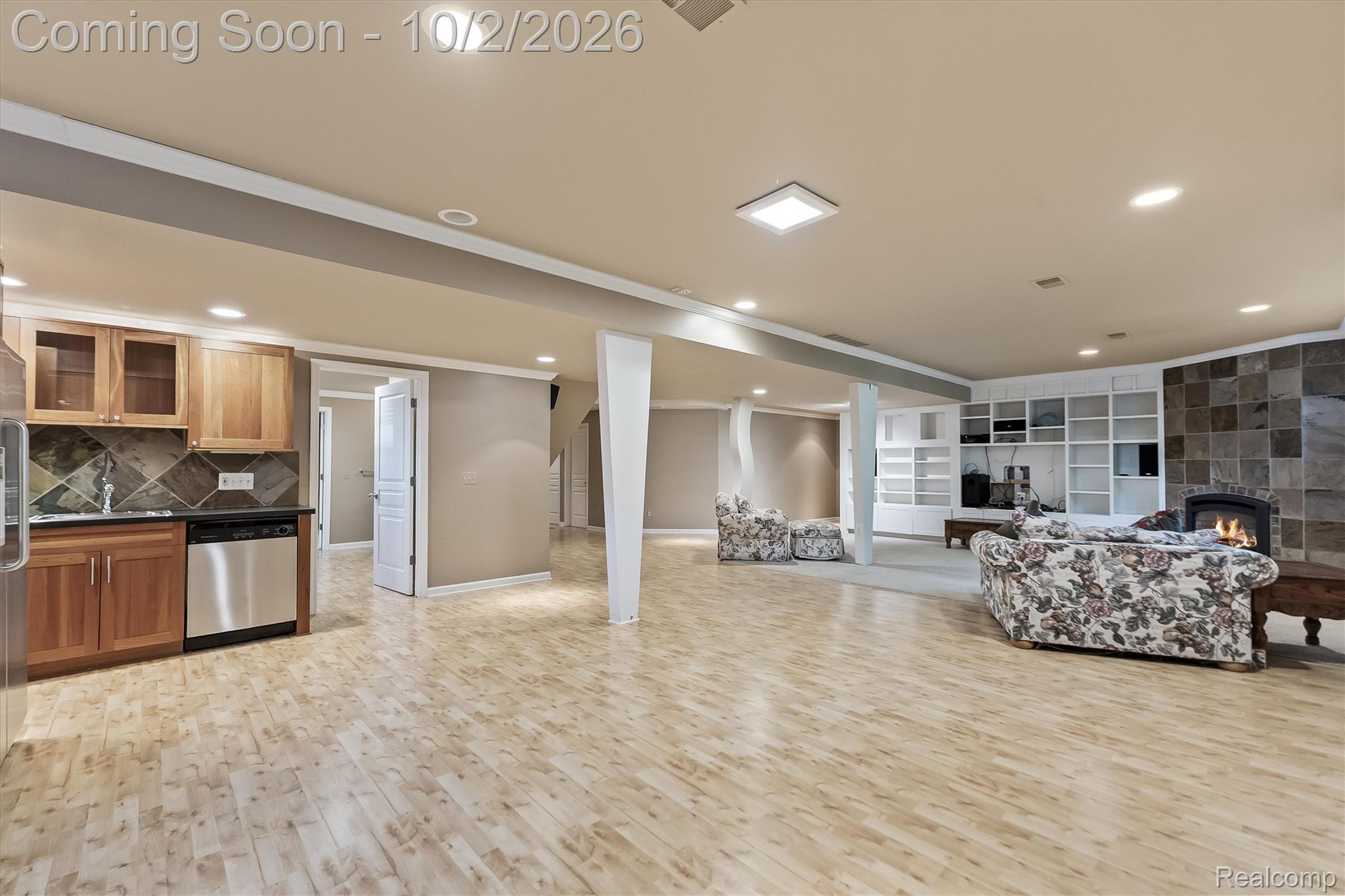 4654 Woodland Hills Drive