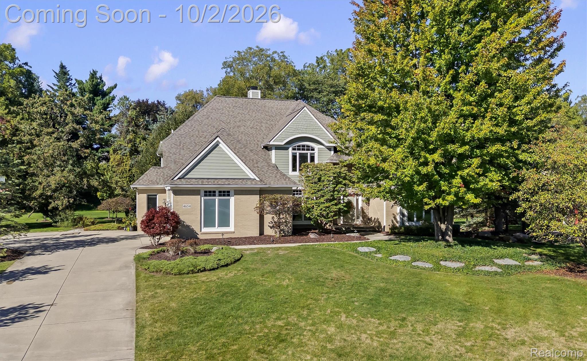 4654 Woodland Hills Drive