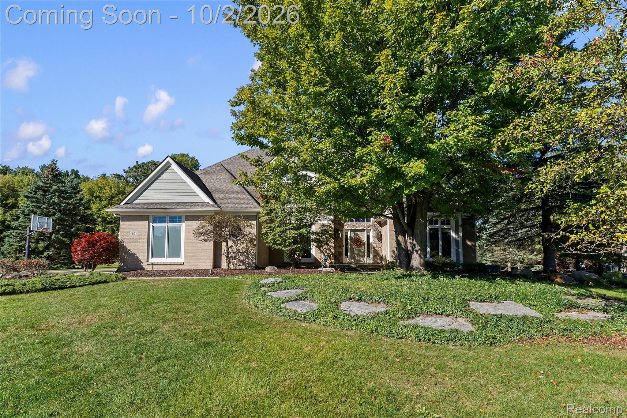 4654 Woodland Hills Drive