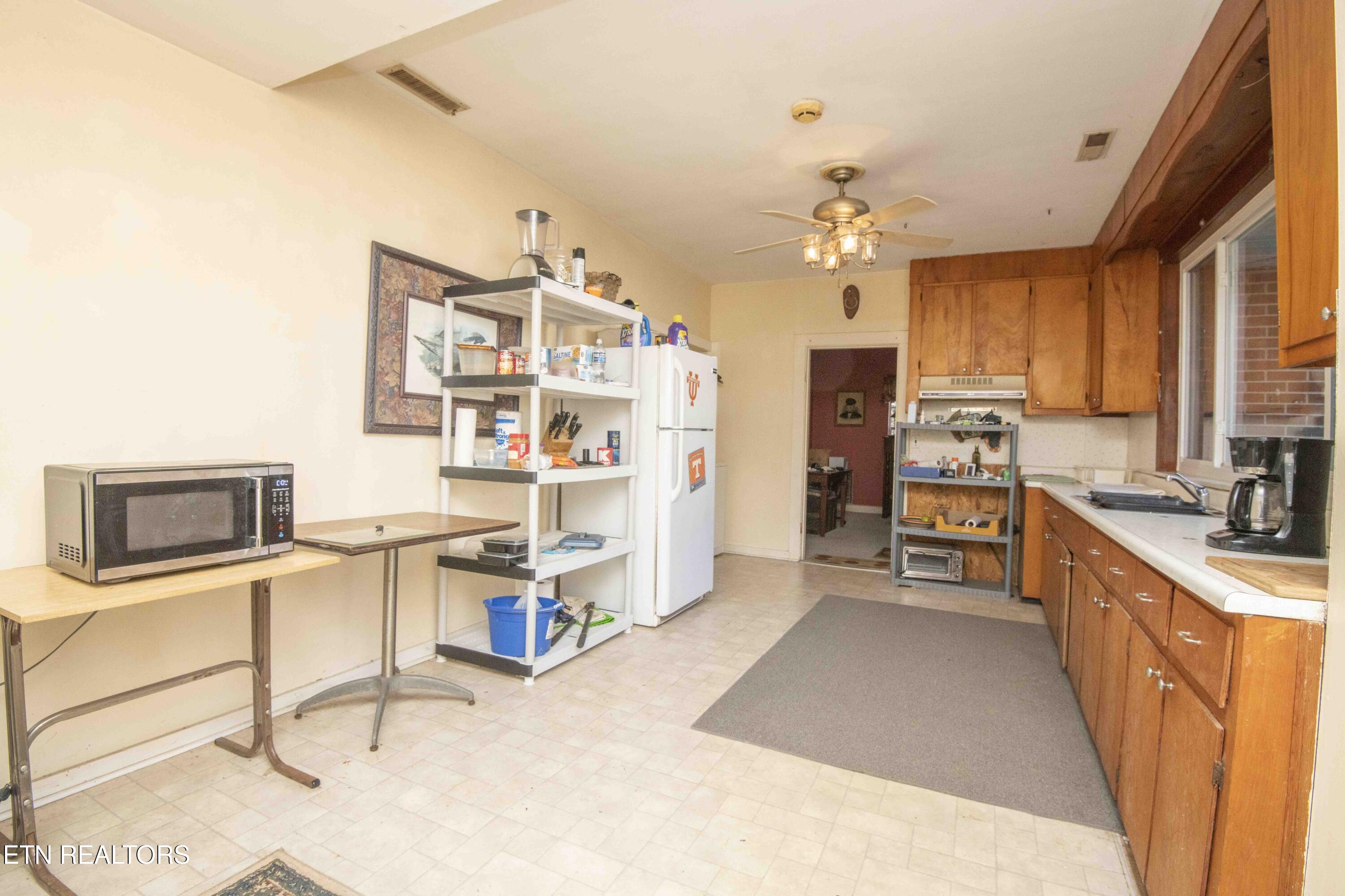 1876 E Old Topside Rd