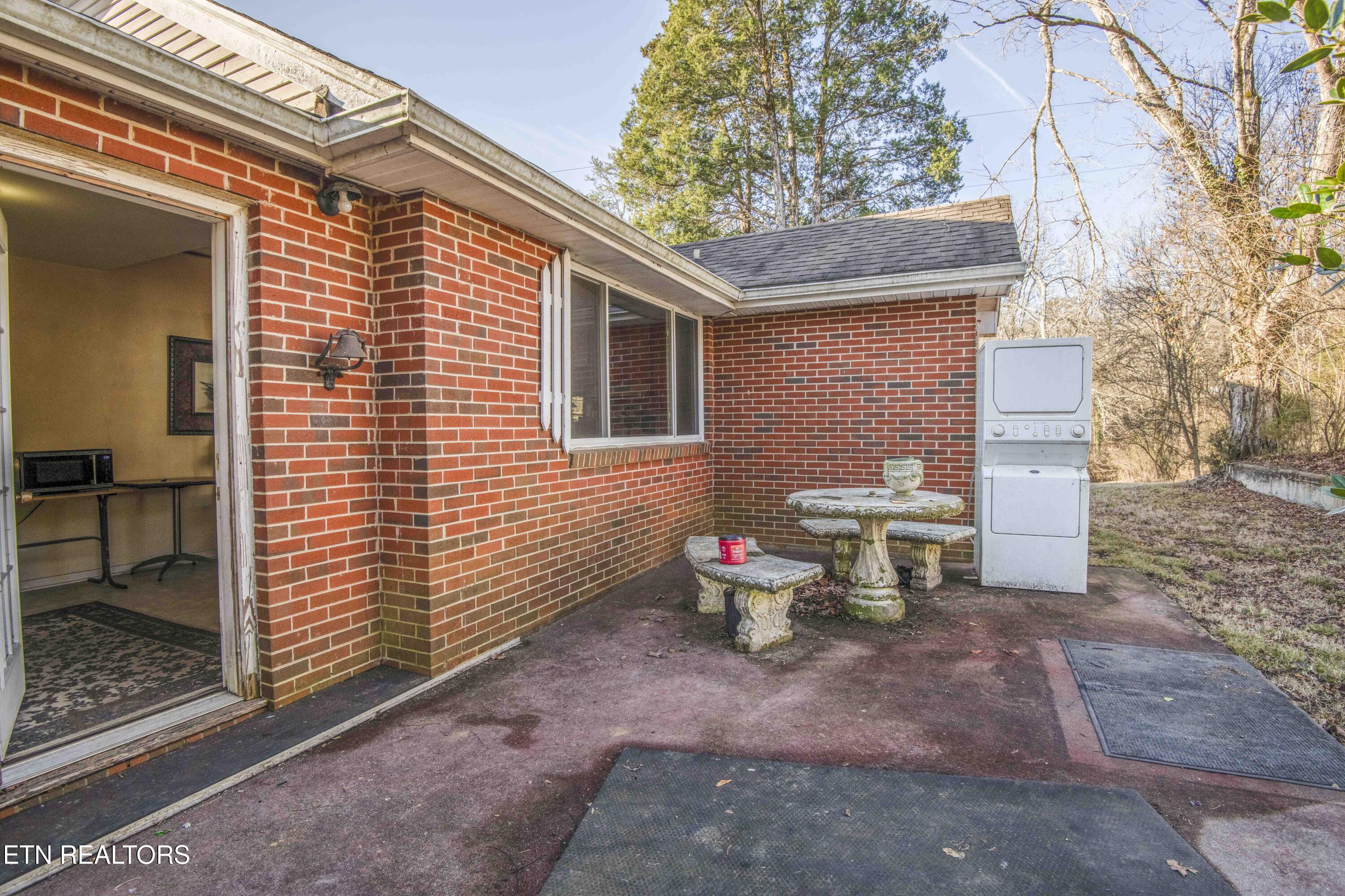 1876 E Old Topside Rd