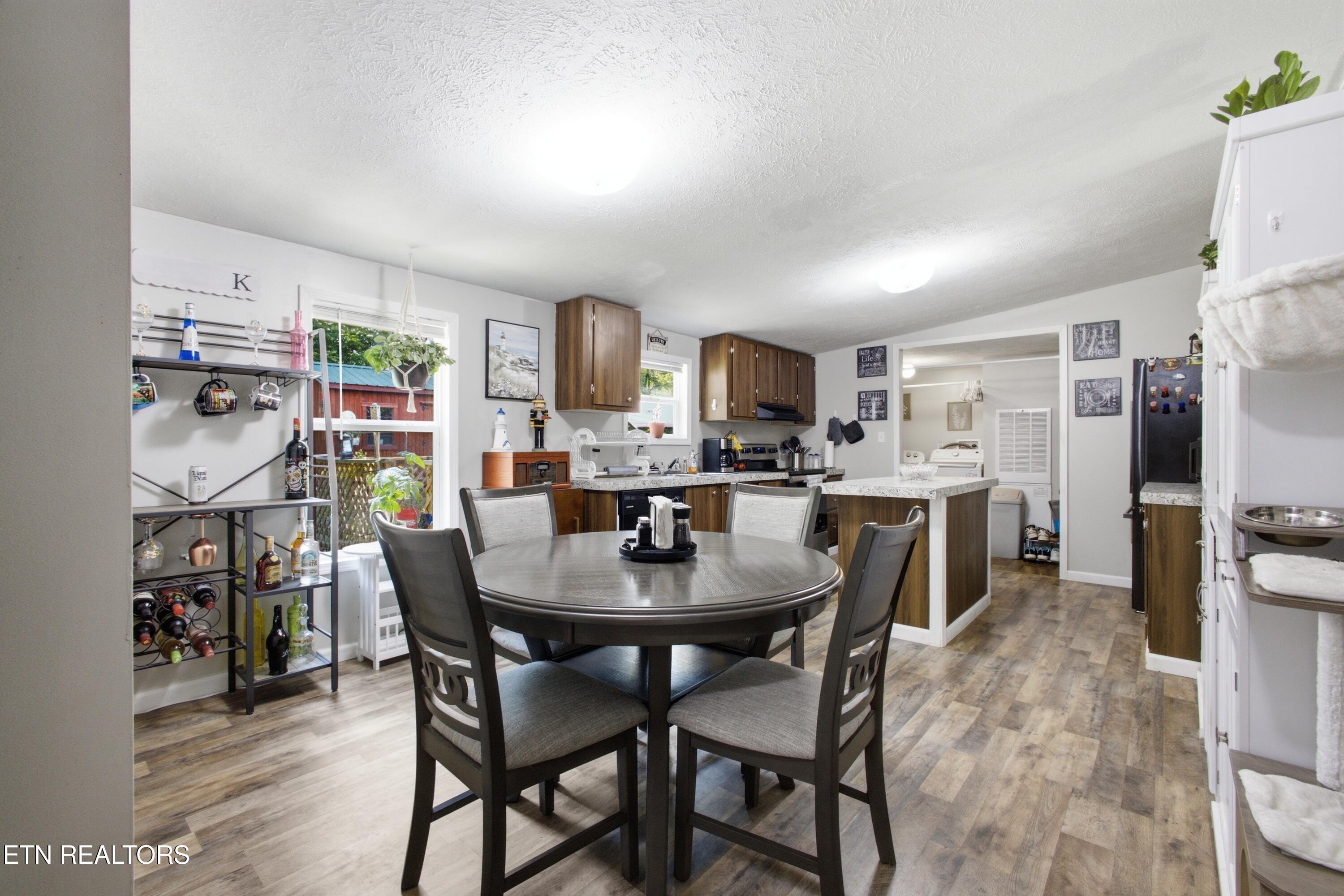 321 Rose Circle