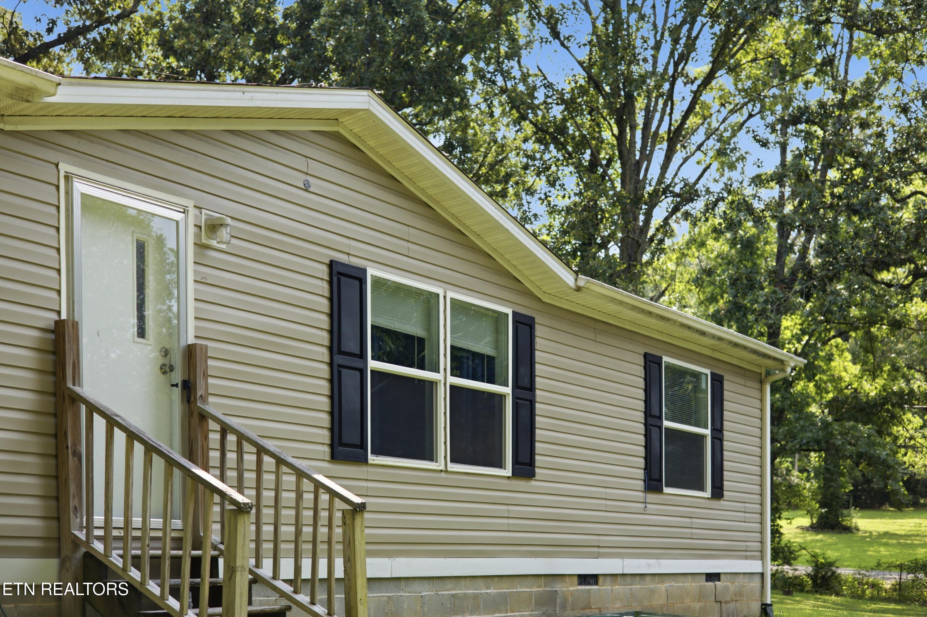 321 Rose Circle