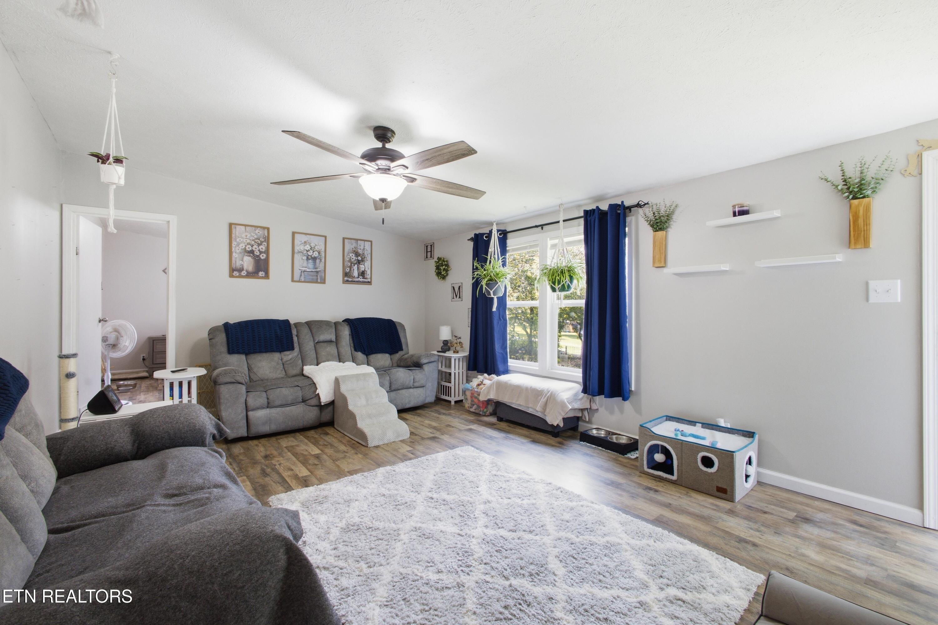 321 Rose Circle