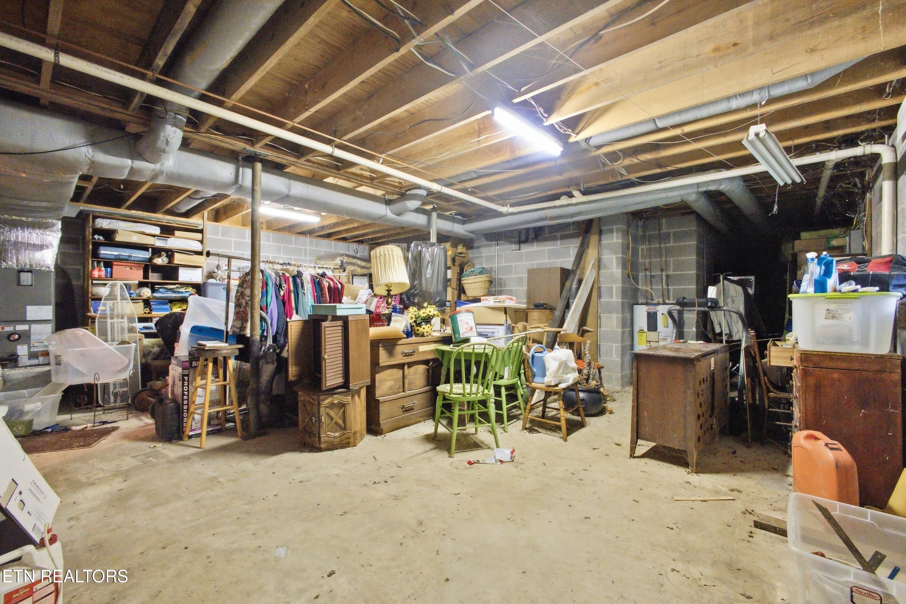 201 Leslie Drive