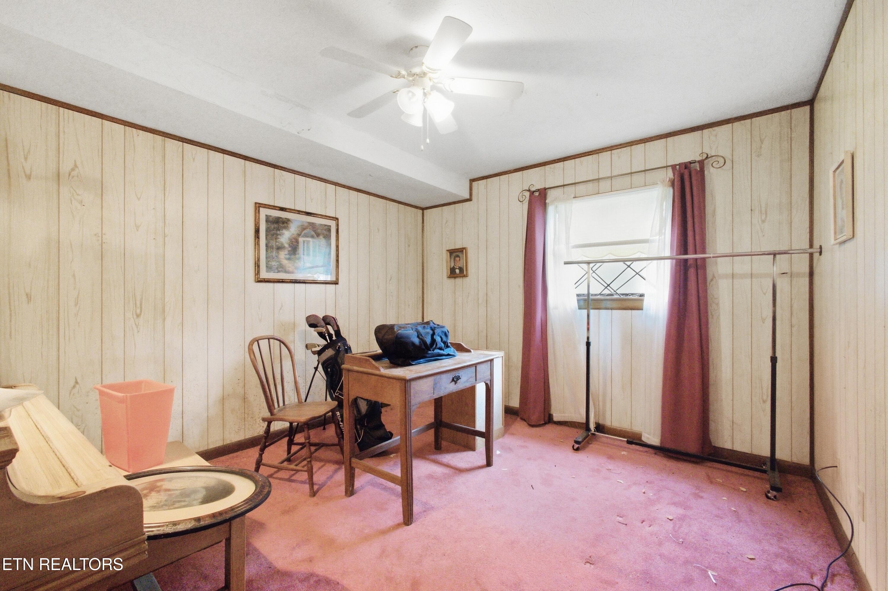201 Leslie Drive
