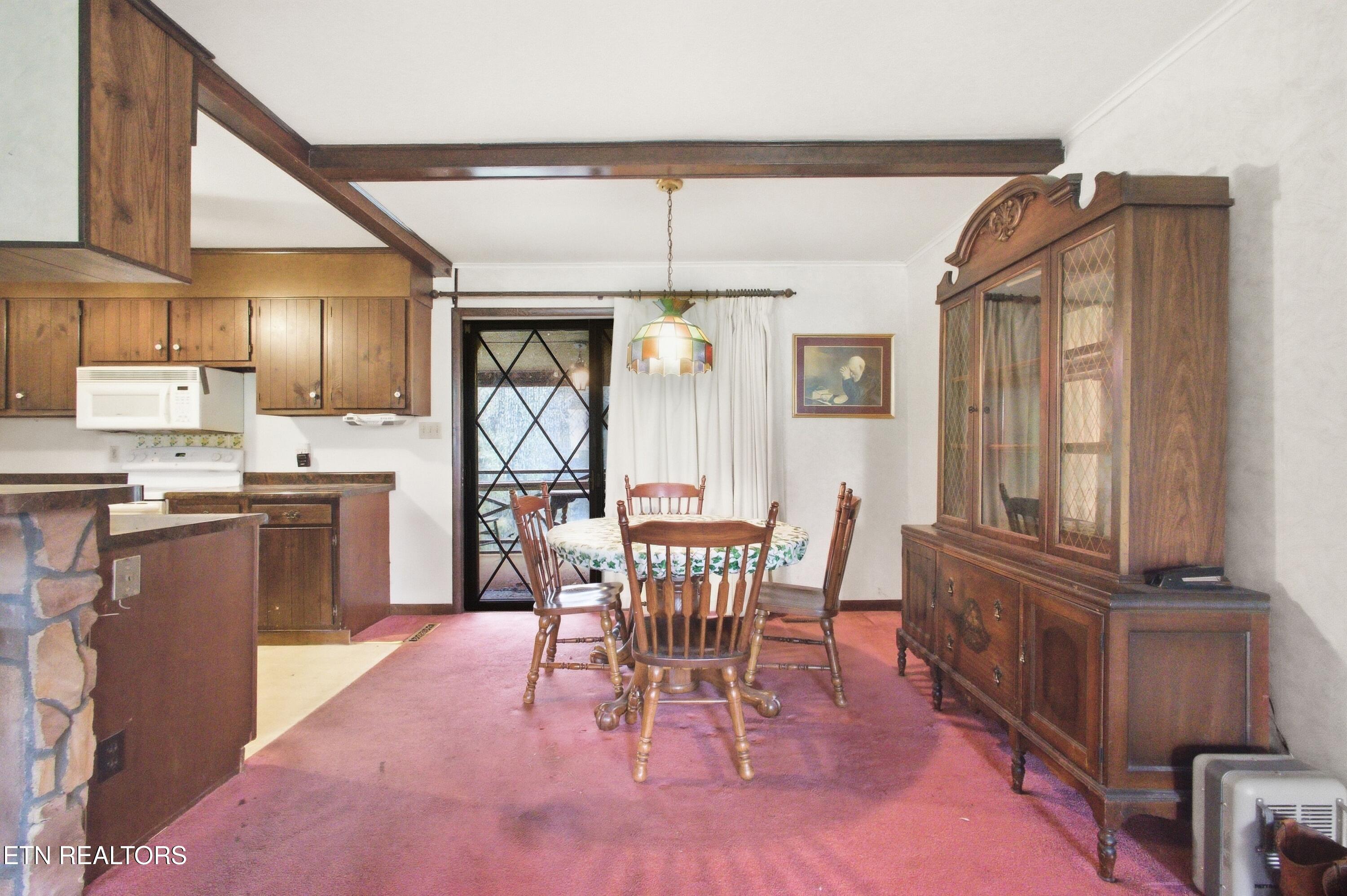 201 Leslie Drive