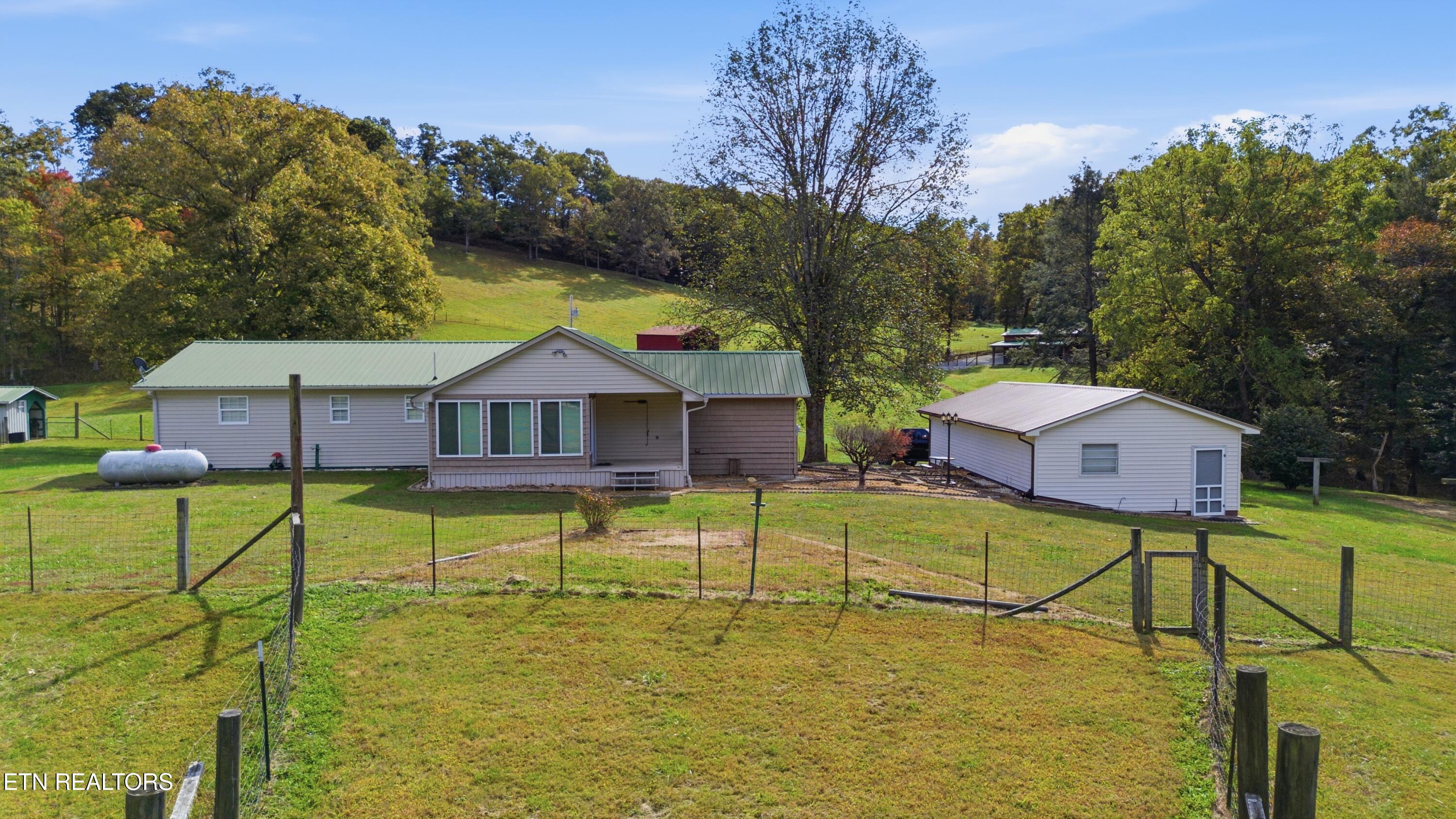 220 Austin Turner Rd