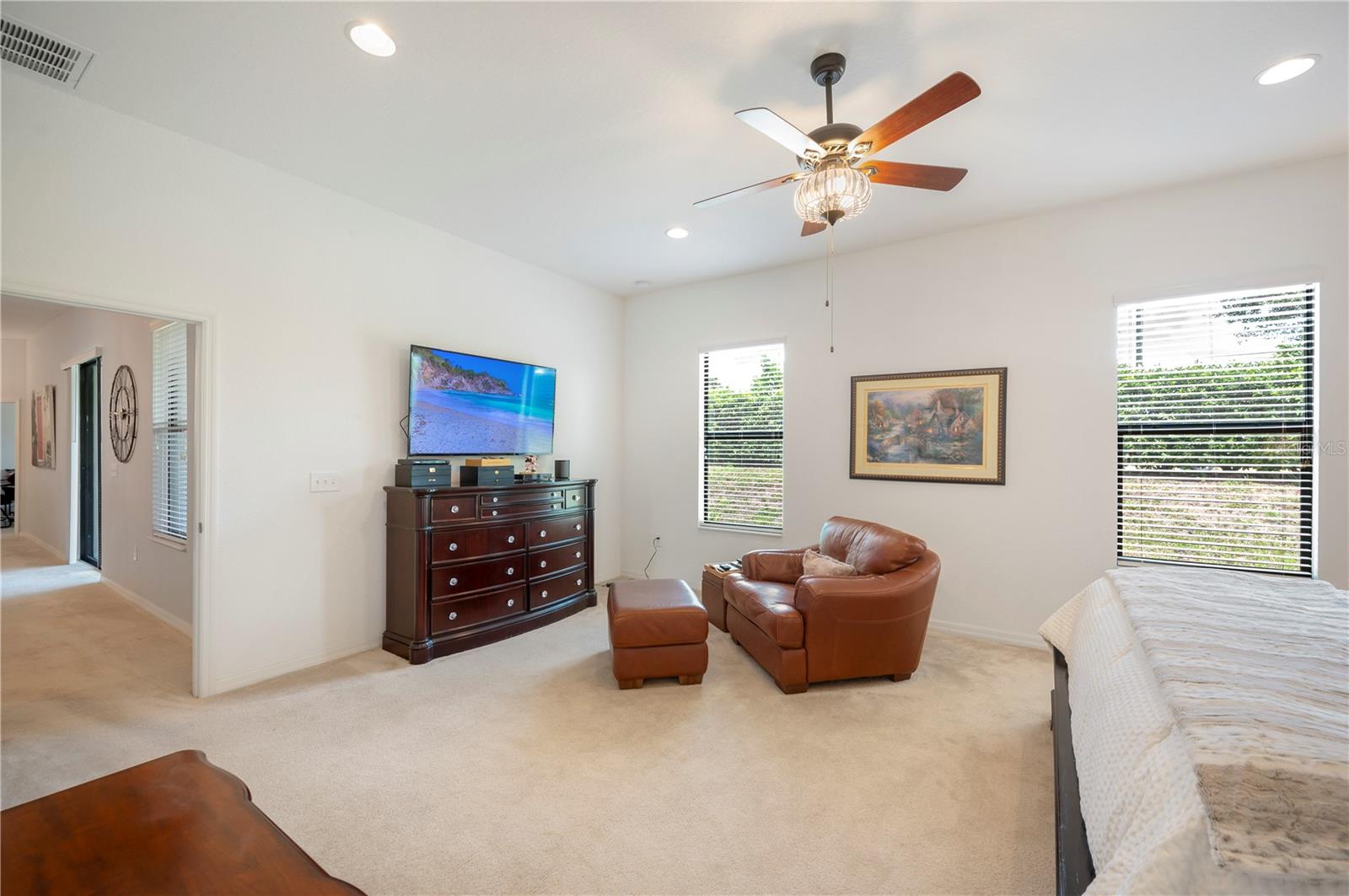 4046 DINNER LAKE WAY