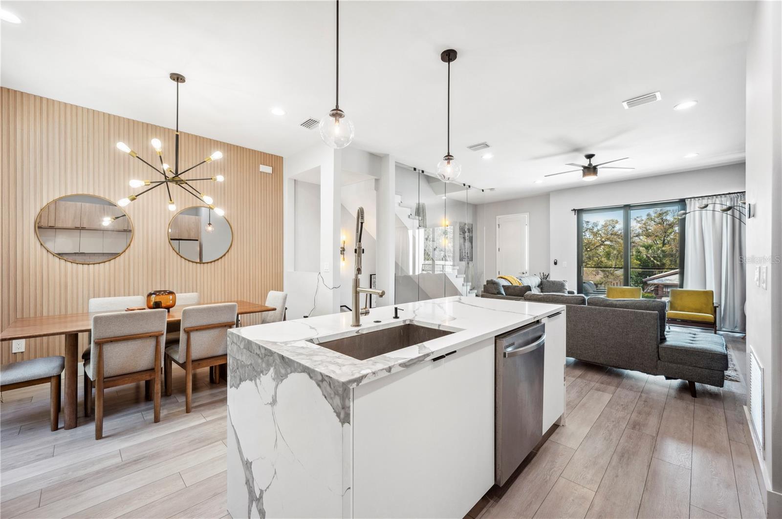 2705 N BOULEVARD #2